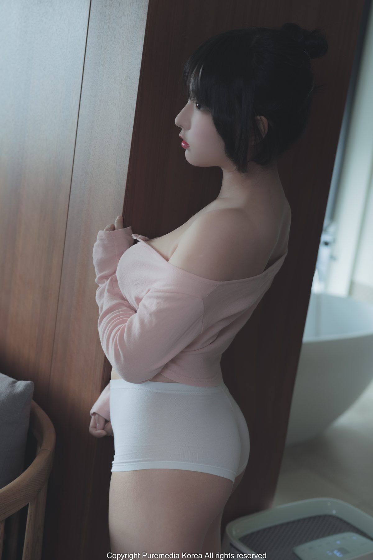 Pure_Media_Vol.122_Hansom_29_-compressed.jpg
