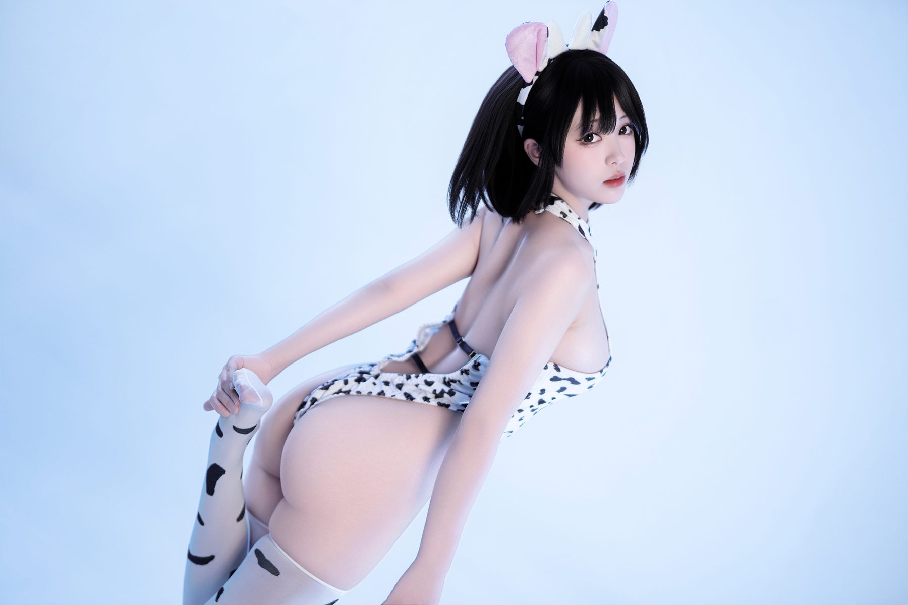 Bangni邦尼 COS写真_奶牛妹妹合集 | Bangni邦尼 奶牛妹妹全套写真图包 [58P+4V-902M]