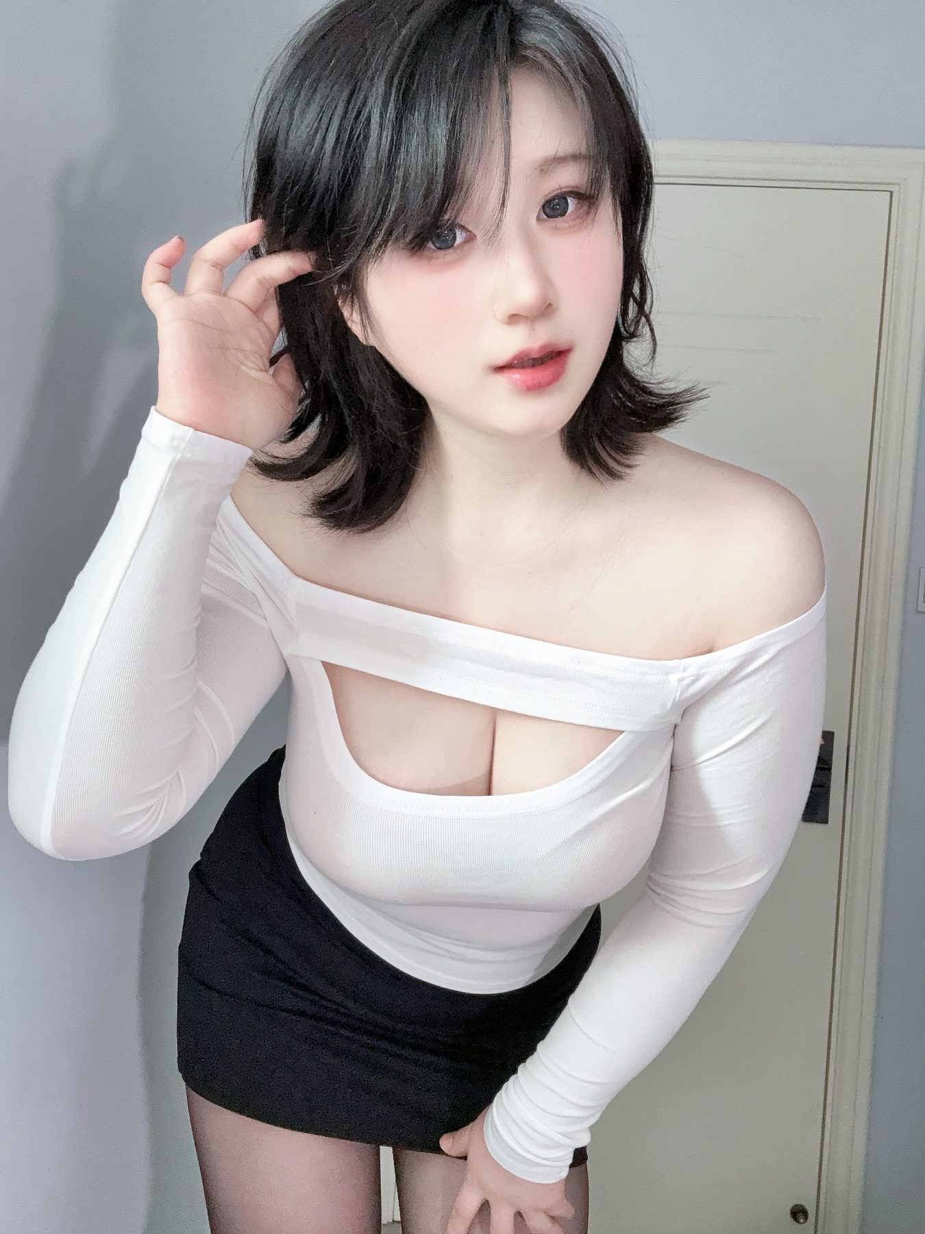 012-compressed.jpg