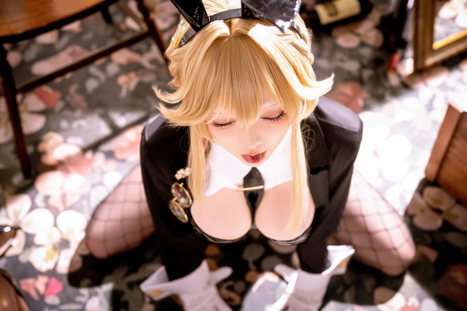 星之迟迟 COS写真_Nikke胜利女神爱德·特务兔女郎合集 | 星之迟迟 爱德·特务兔女郎 全套图包 [49P-2M]