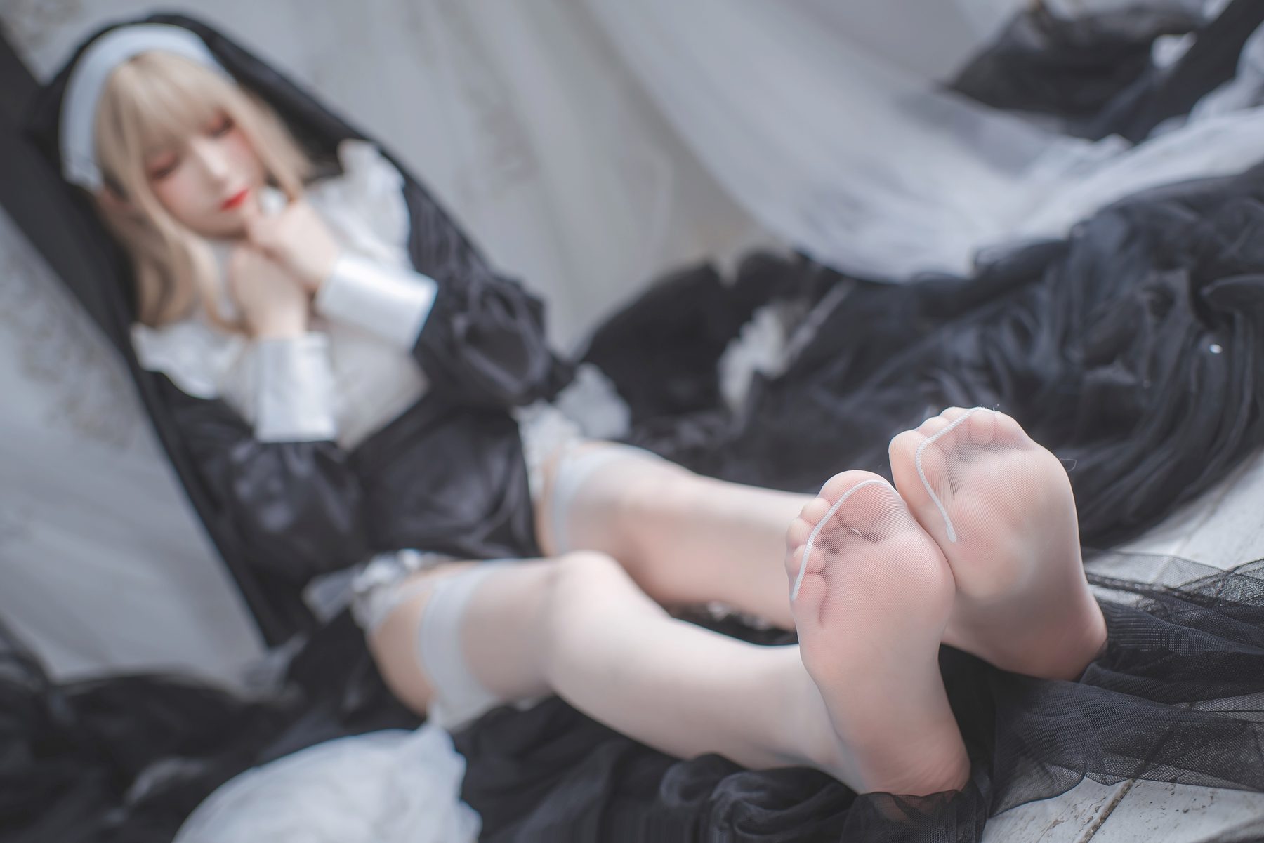 桃濑衣衣 cosplay 写真_修女合集 | 桃濑衣衣 修女全套图包 [59P+3V-189MB]