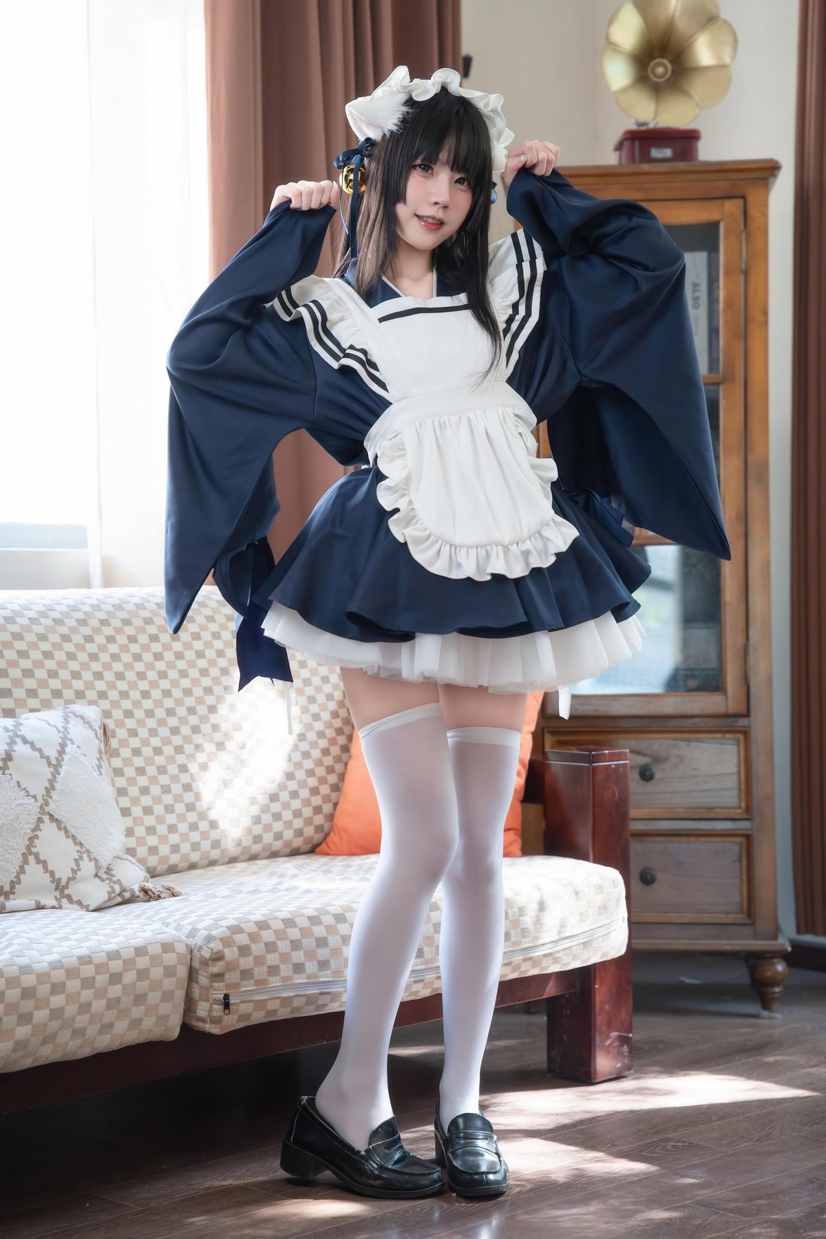 M_-_NO.024_55P-117MB_-compressed.jpg