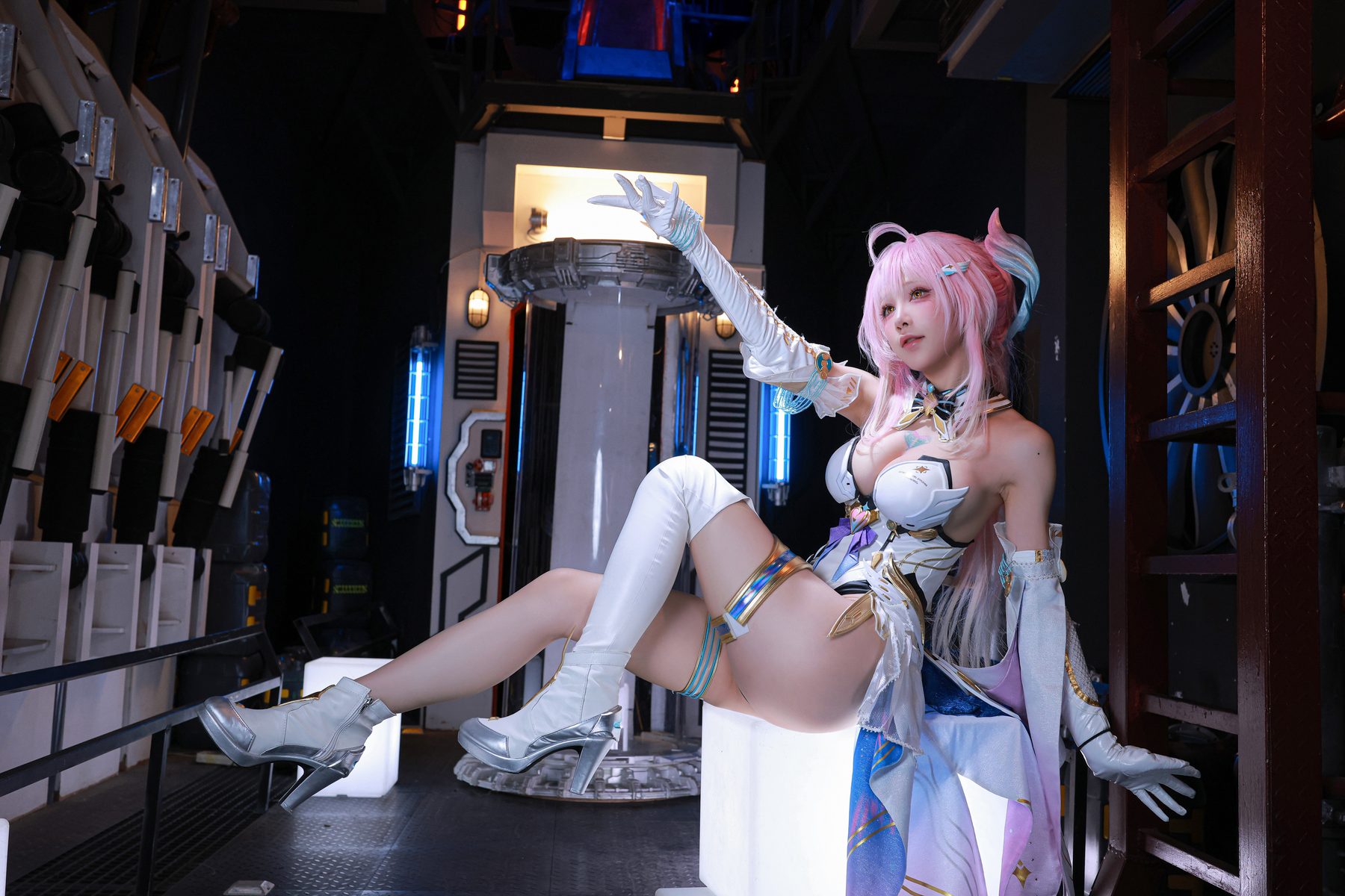 水淼Aqua cosplay写真_鸣潮爱弥斯合集 | 水淼Aqua COS爱弥斯全套图包 [61P-89.3M]
