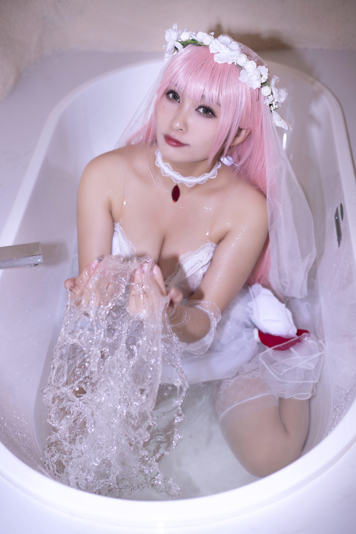 洛璃 LoLiSAMA cosplay写真_花嫁合集 | 洛璃 LoLiSAMA COS花嫁全套图包 [63P-654M]