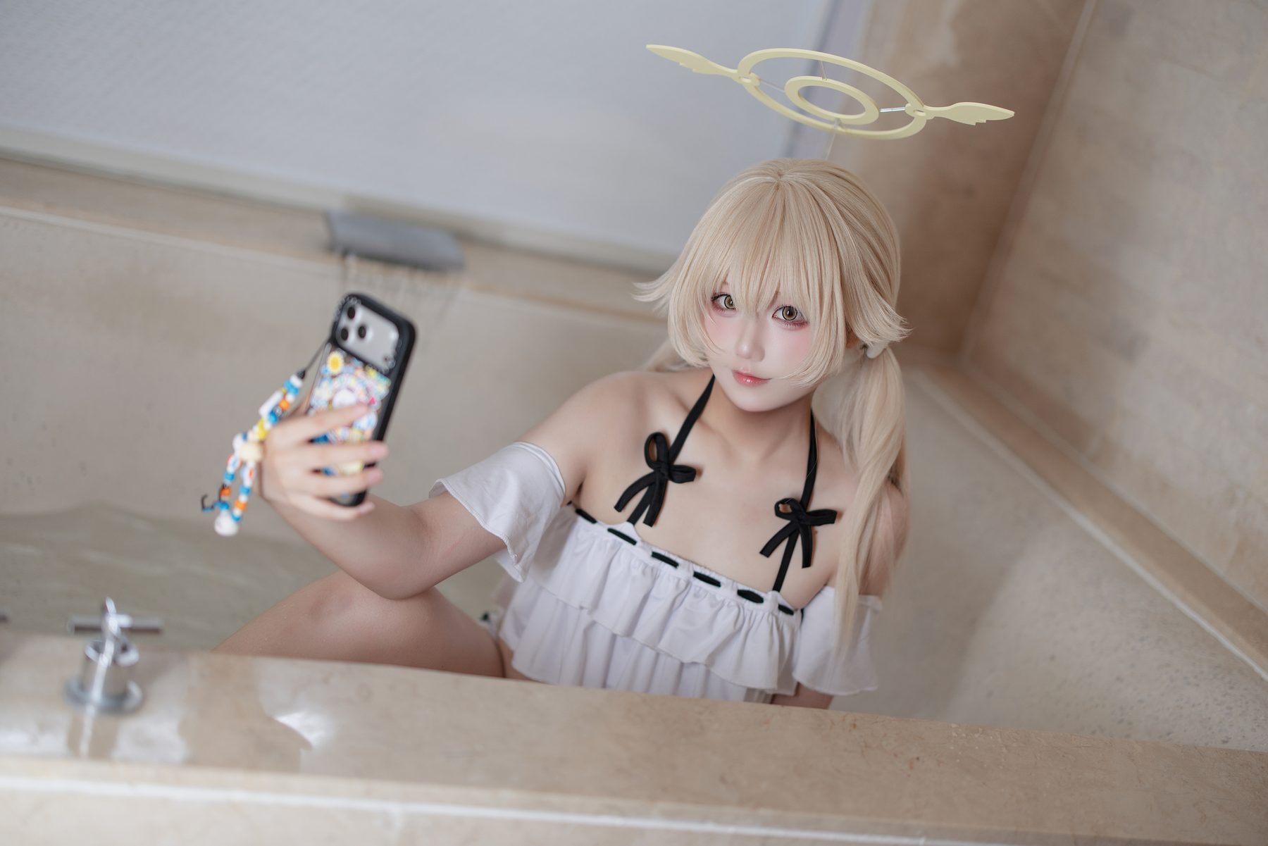 BiliCosplay_01_-compressed.jpg