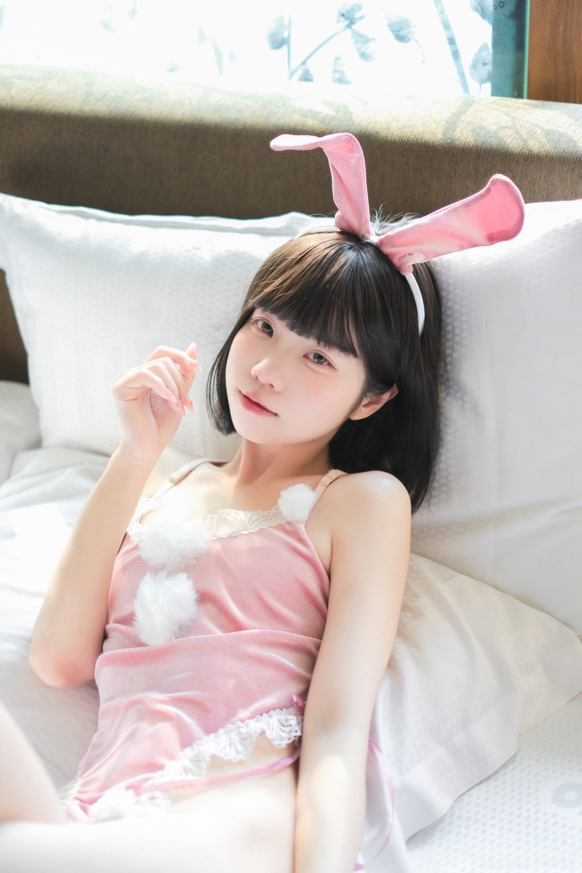 可可小白兔 cosplay写真_純慾兔女郎&濕身死庫水合集 | 可可小白兔 COS兔女郎&死庫水全套图包 [78P-174M]