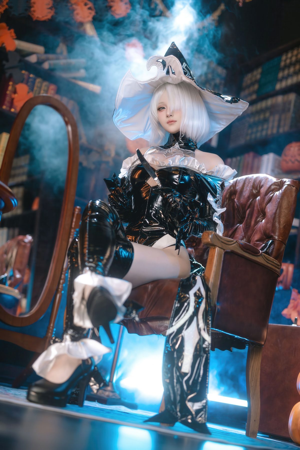 屿鱼 cosplay写真_尼尔机械纪元2B万圣女巫同人合集 | 屿鱼 COS2B万圣女巫全套图包 [70P-596M]