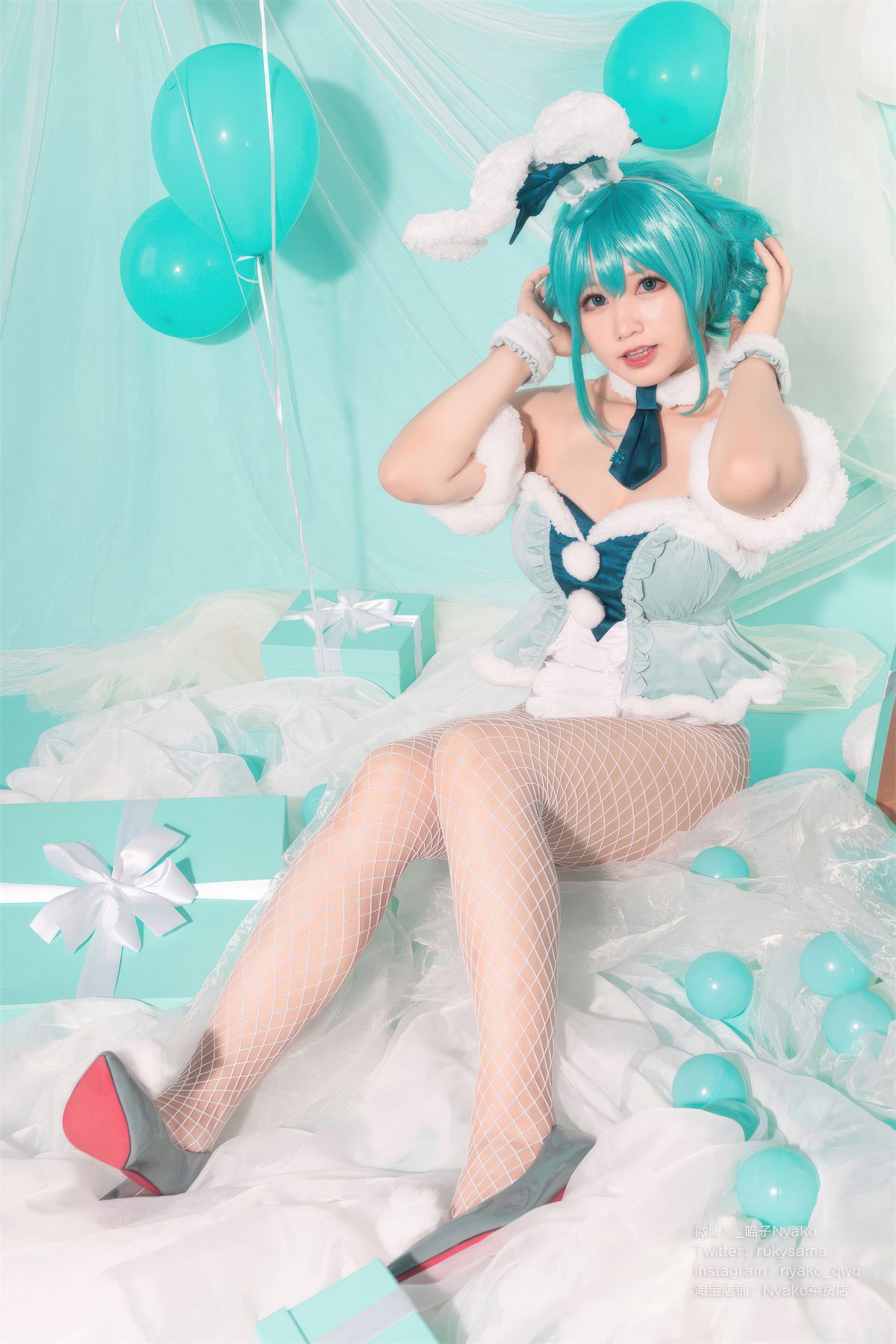 Nyako喵子 cosplay写真_初音白兔合集 | Nyako喵子 COS初音白兔全套图包 [41P-323MB]