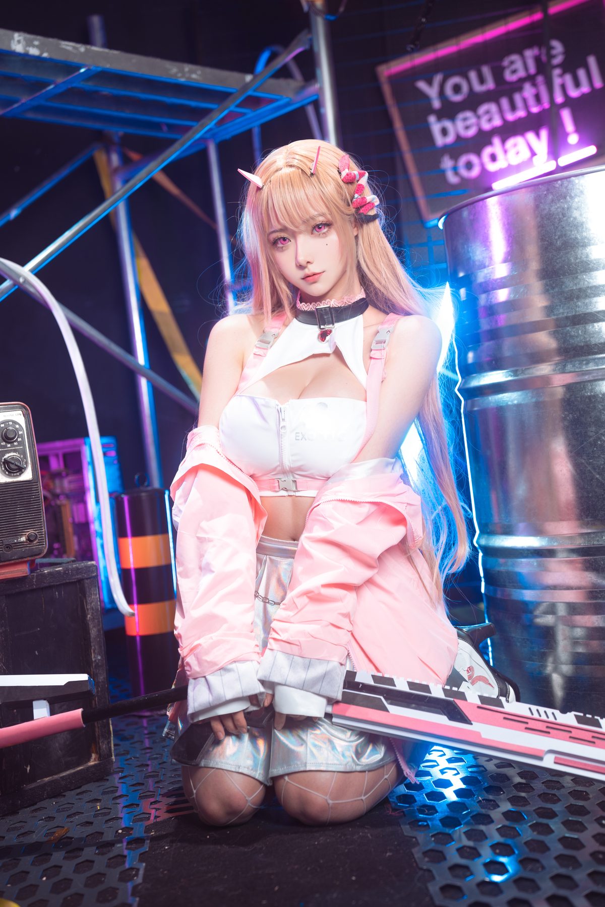 狮砸 胜利女神妮姬毒蛇 COS写真