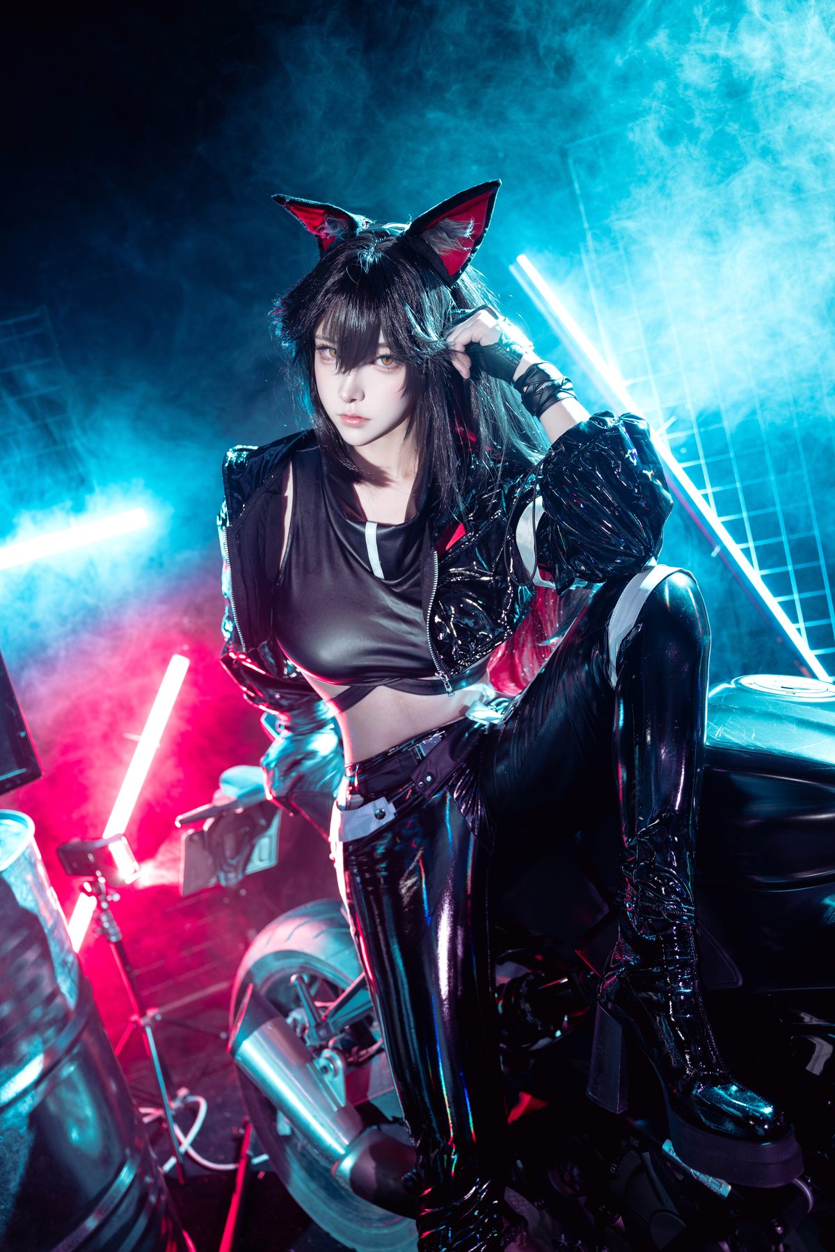 狮砸 cosplay写真_明日方舟德克萨斯音律联觉合集 | 狮砸 COS德克萨斯全套图包 [12P-200M]