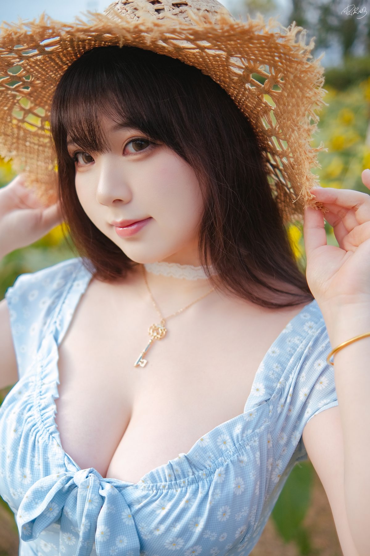 皮皮奶可可爱了 彼女向日葵 COS写真