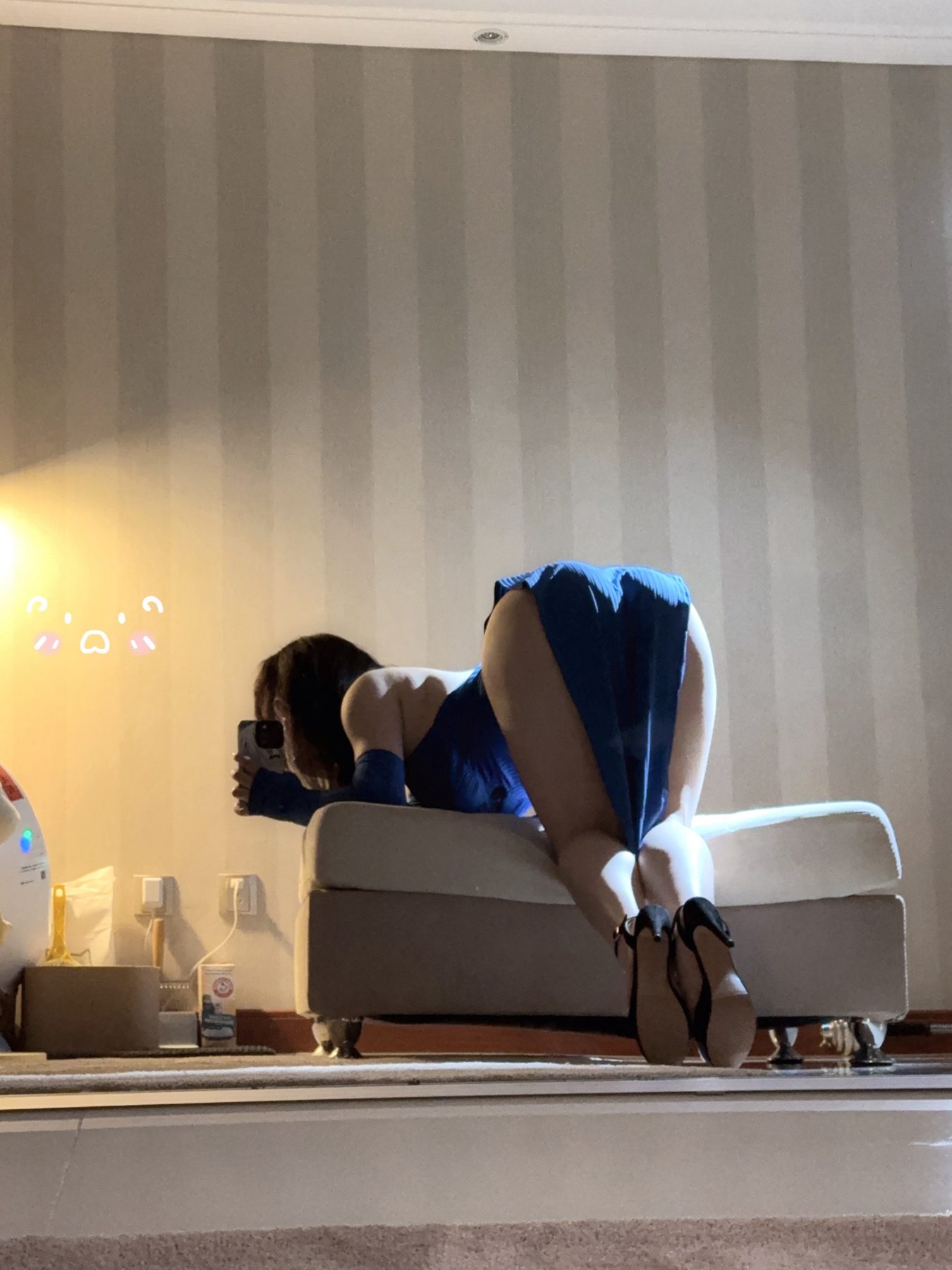 皮皮奶可可爱了 蓝色旗袍 COS写真