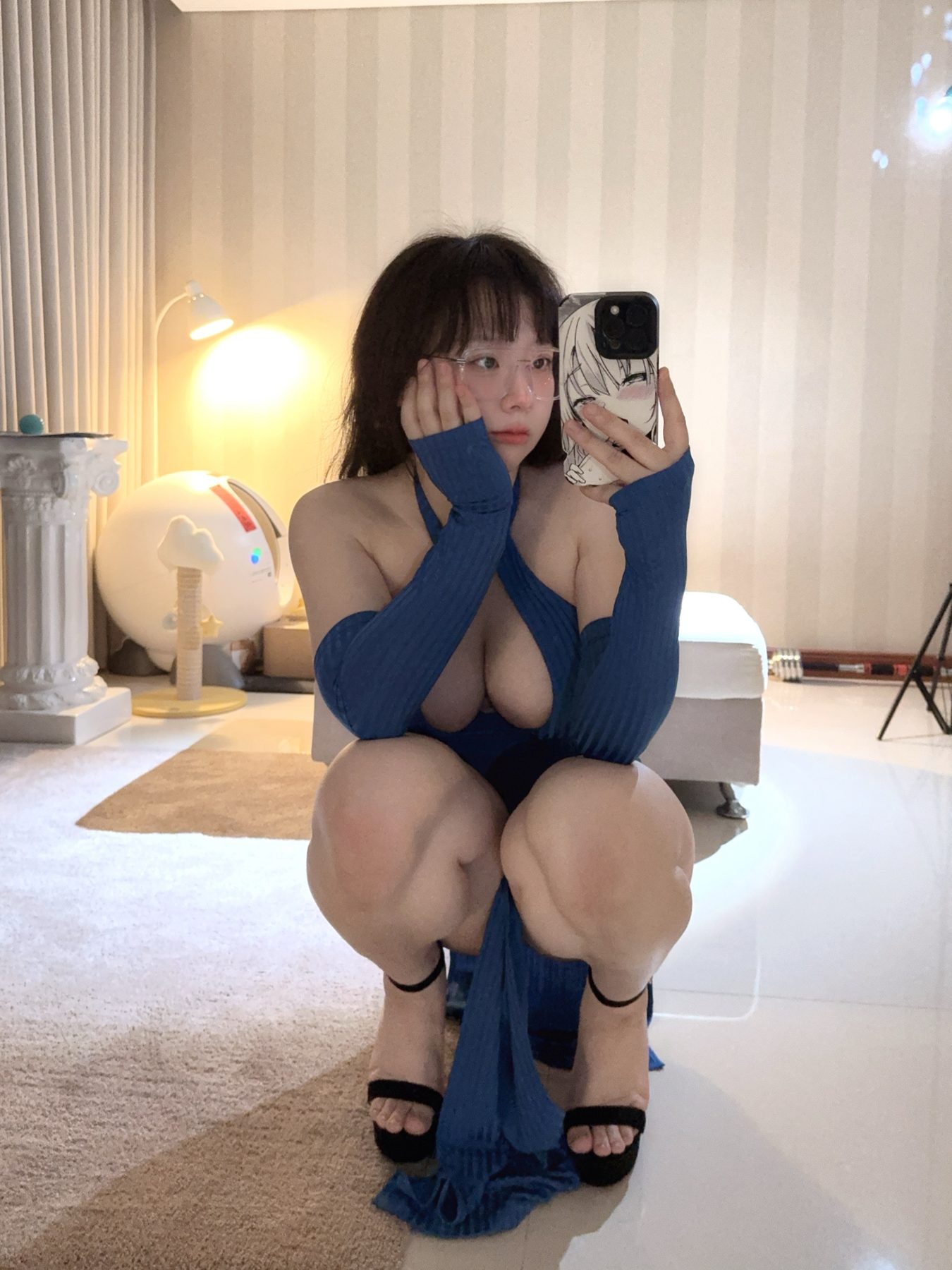 皮皮奶可可爱了 蓝色旗袍 COS写真