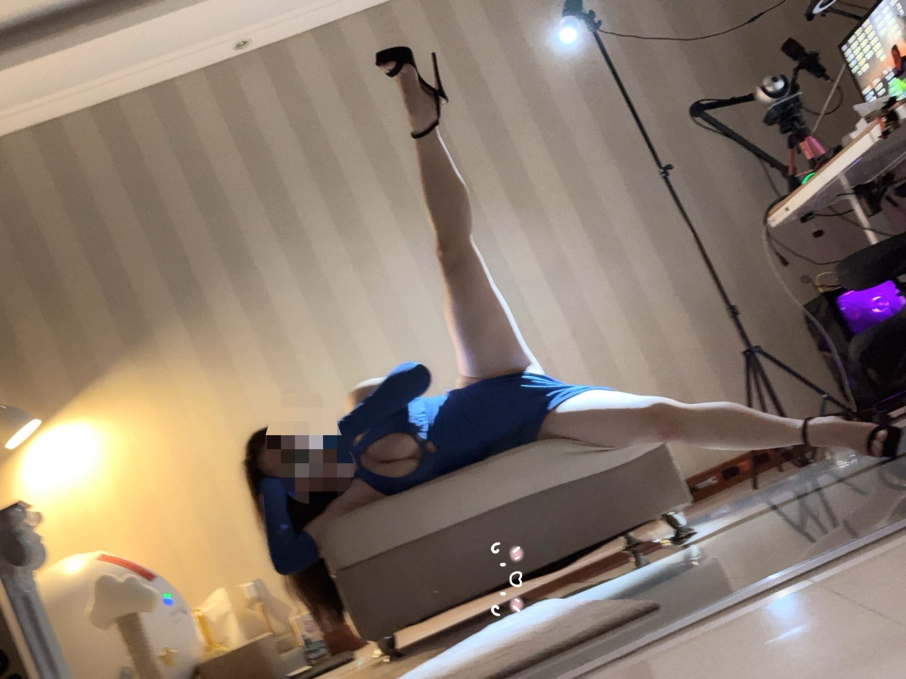 皮皮奶可可爱了 蓝色旗袍 COS写真