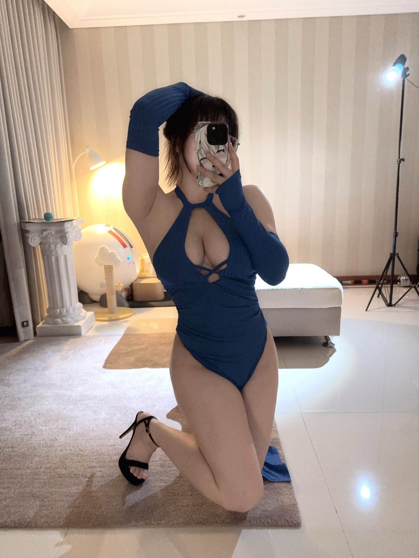 皮皮奶可可爱了 蓝色旗袍 COS写真