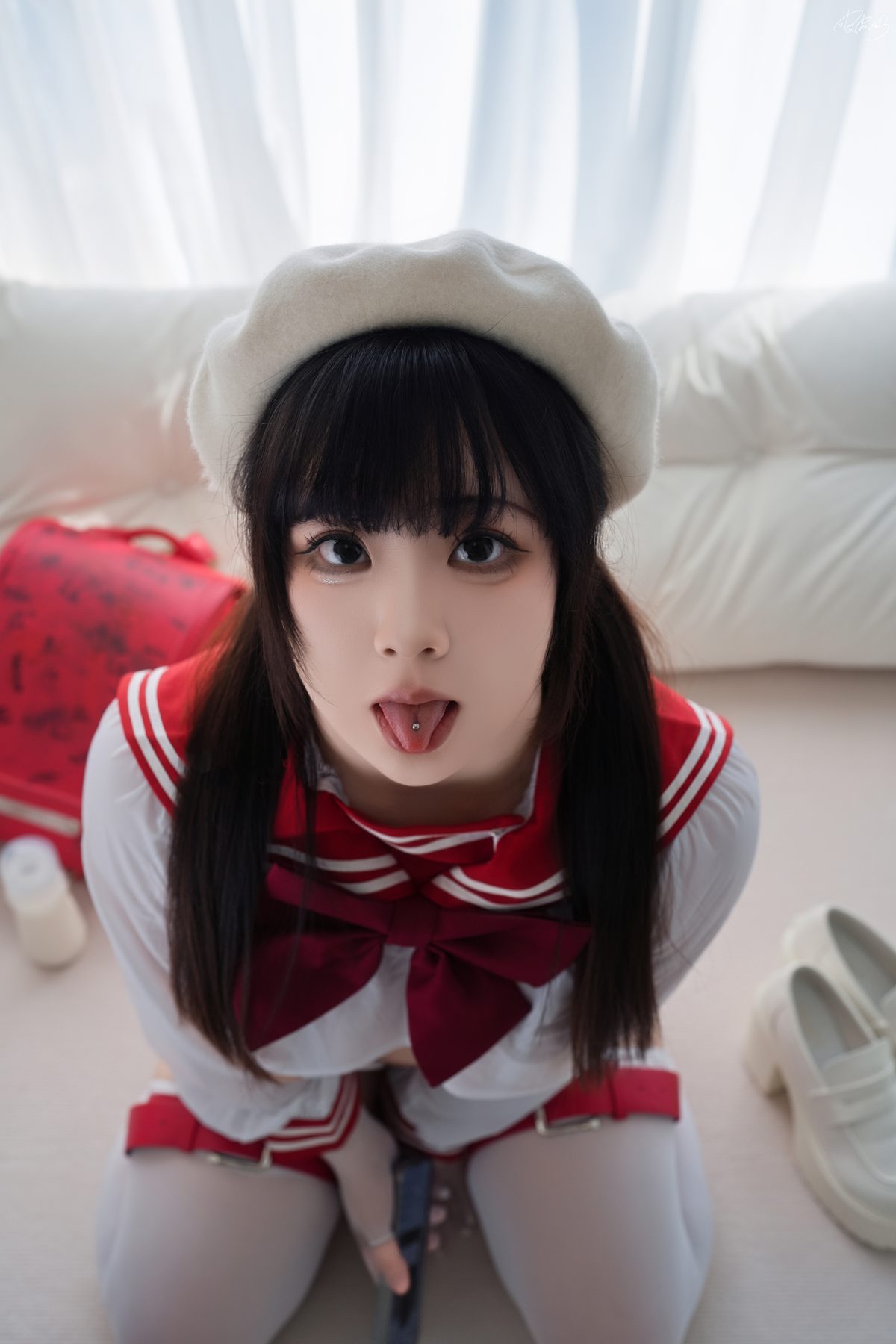 皮皮奶可可爱了啦 JK红书包 COS写真
