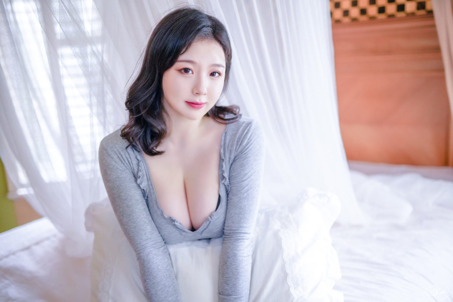 皮皮奶可可爱了啦 房东太太 COS写真
