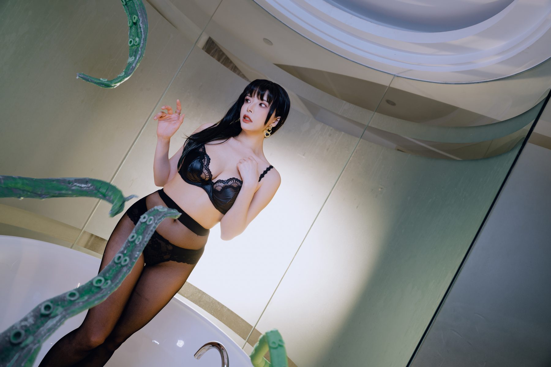 秋和柯基 触手 COS写真