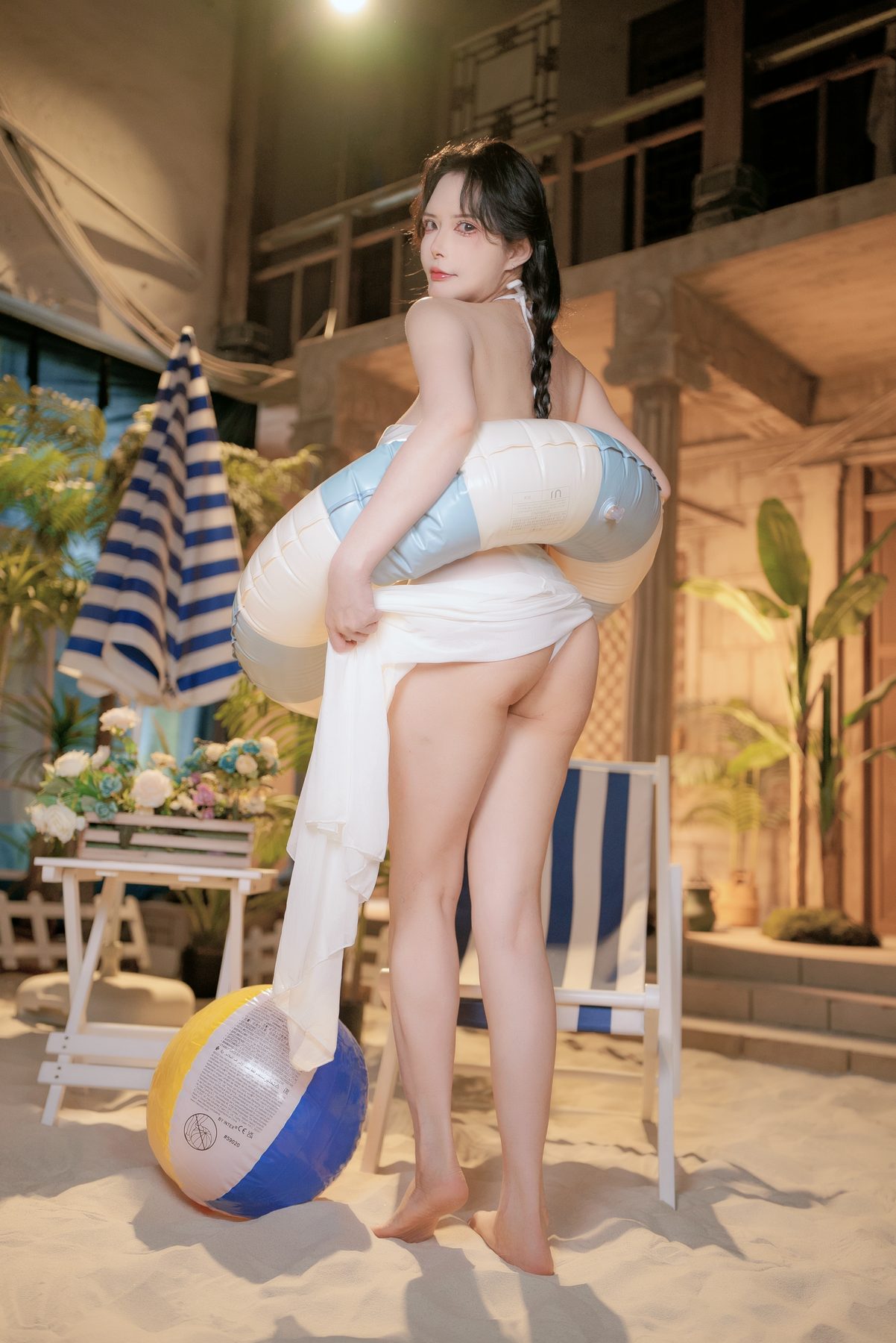 夏小秋秋秋 秋和柯基 夏漾写真本 白泳衣 COS写真