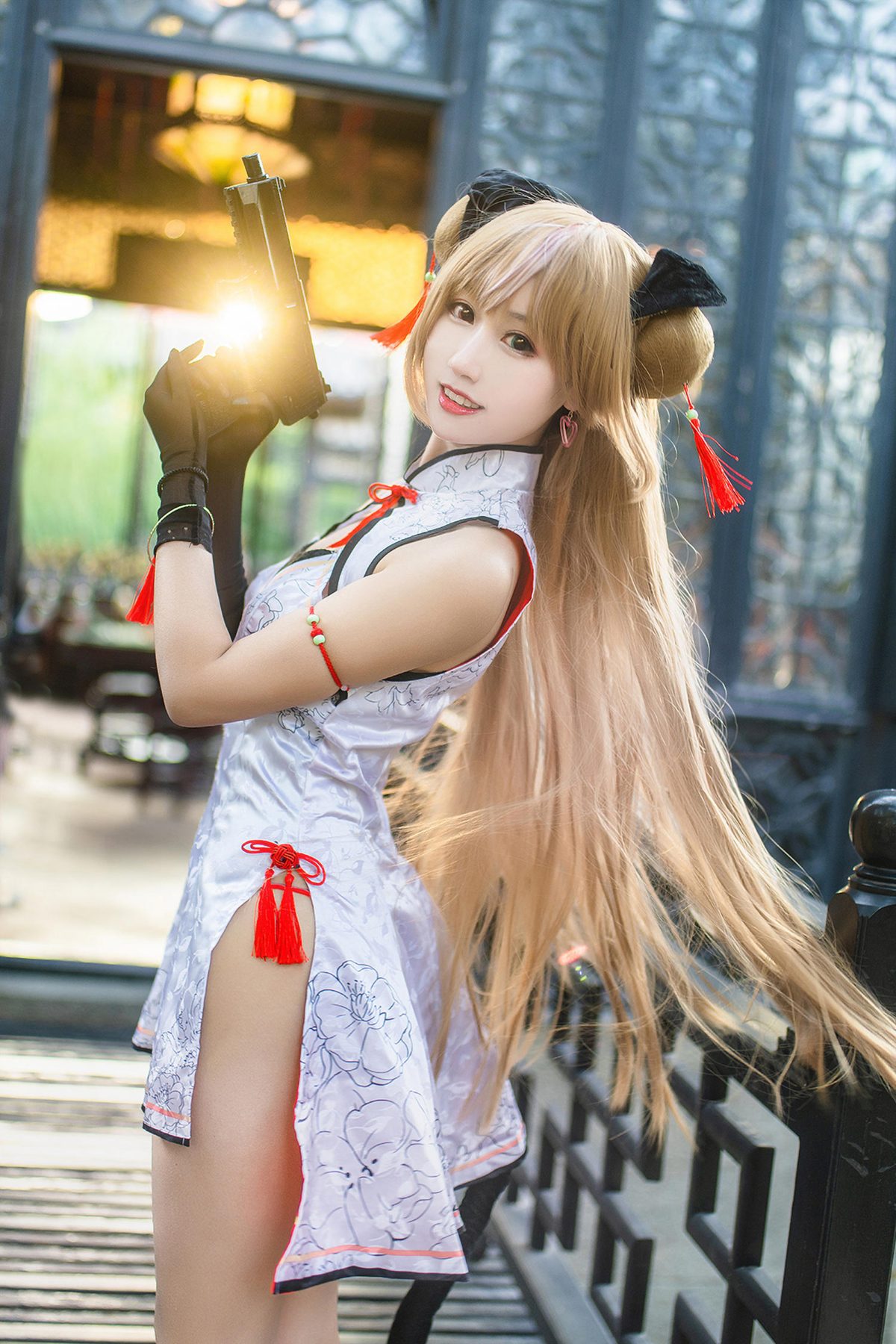 羽生三未 Mk23 蜂糖花 COS写真