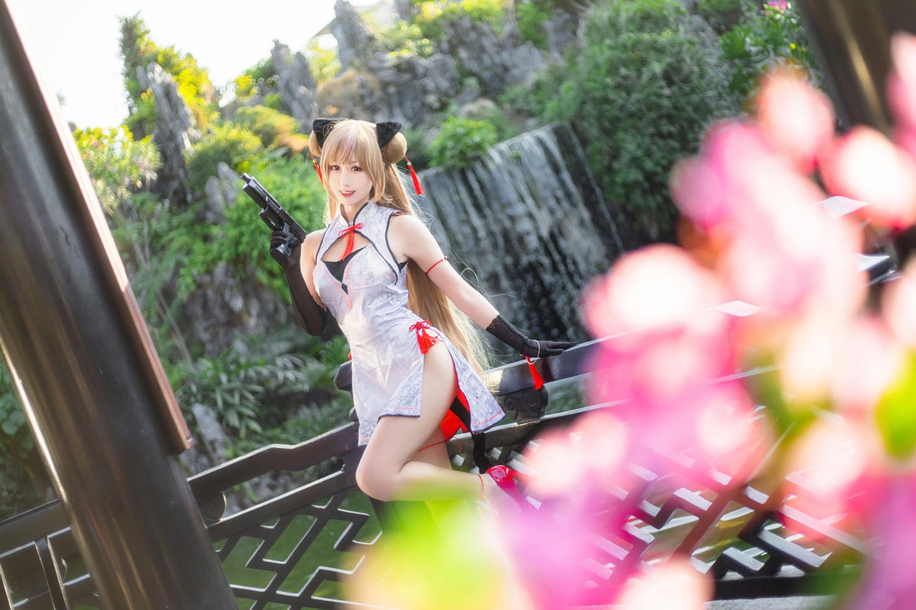 羽生三未 Mk23 蜂糖花 COS写真