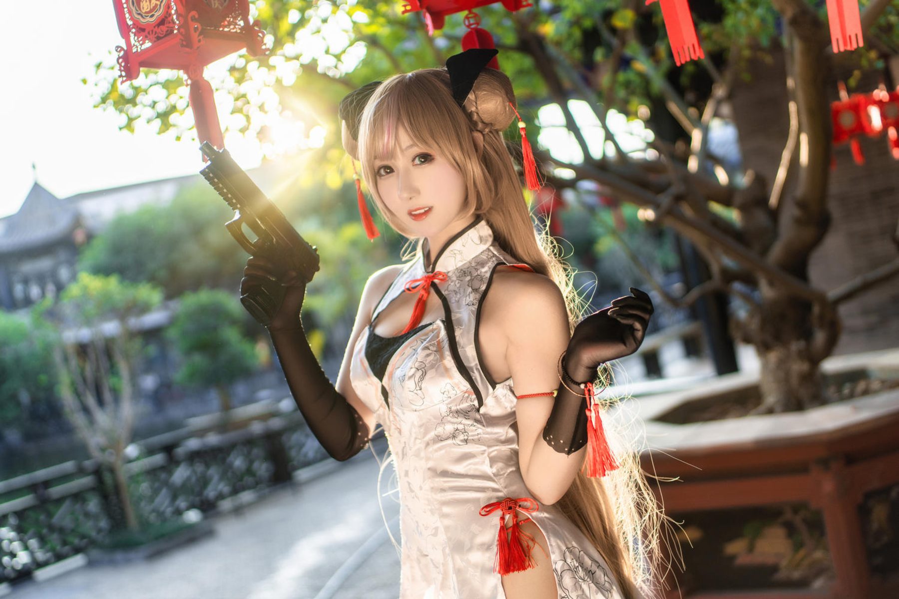 羽生三未 Mk23 蜂糖花 COS写真