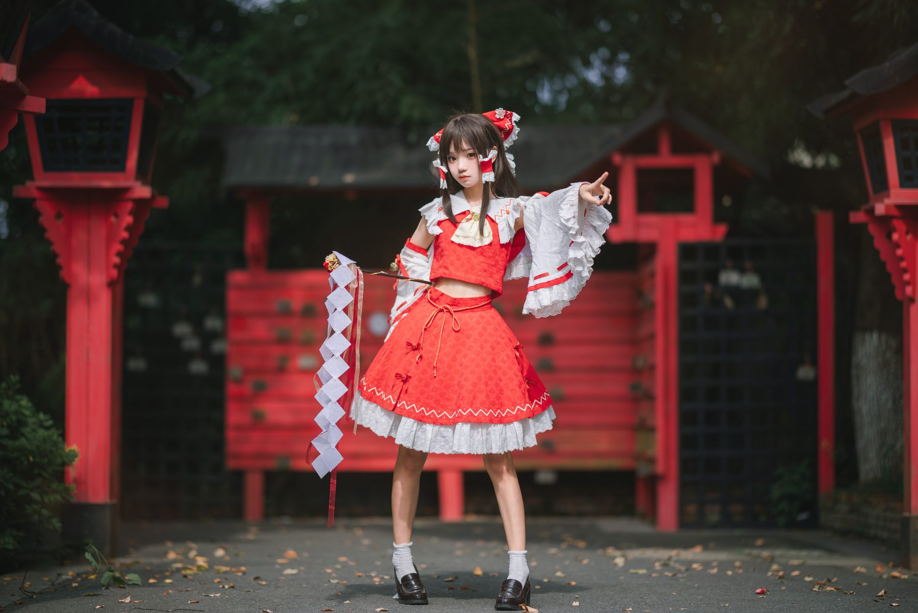 花柒Hana 森森仙短款灵梦 COS写真