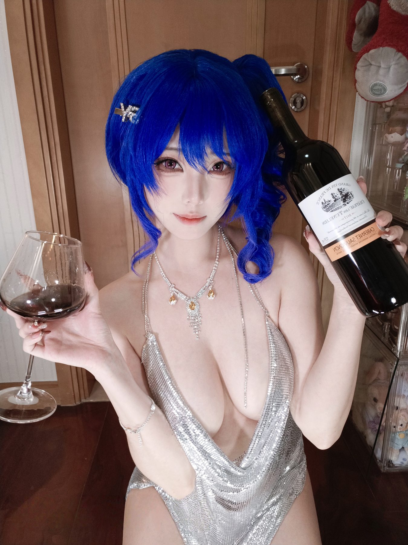 蜜汁猫裘 碧蓝航线 圣路易斯礼服自拍 16P1V 1 COS写真