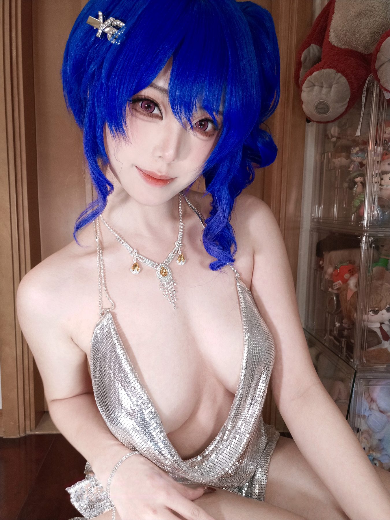 蜜汁猫裘 碧蓝航线 圣路易斯礼服自拍 16P1V 1 COS写真