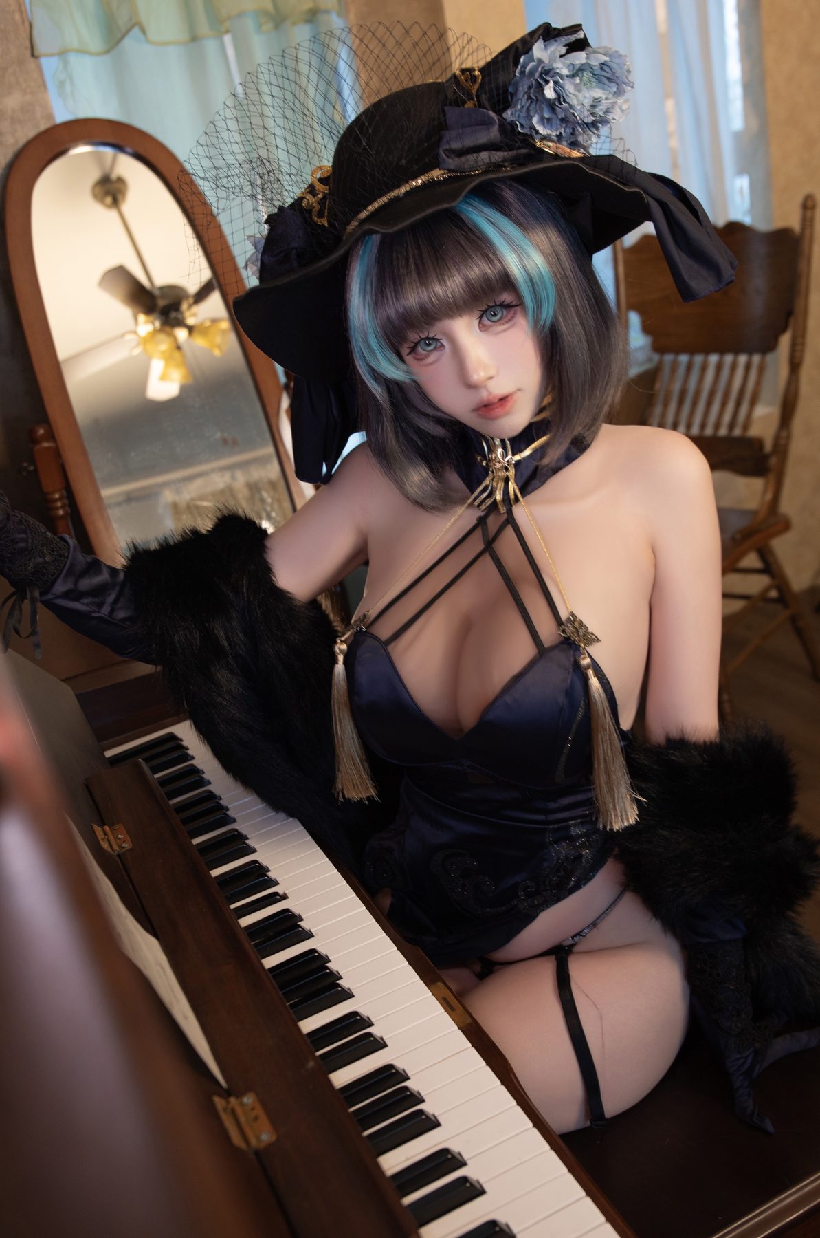 西园寺南歌 cosplay写真_碧蓝航线柴郡合集 | 西园寺南歌 COS柴郡全套图包 [8P]