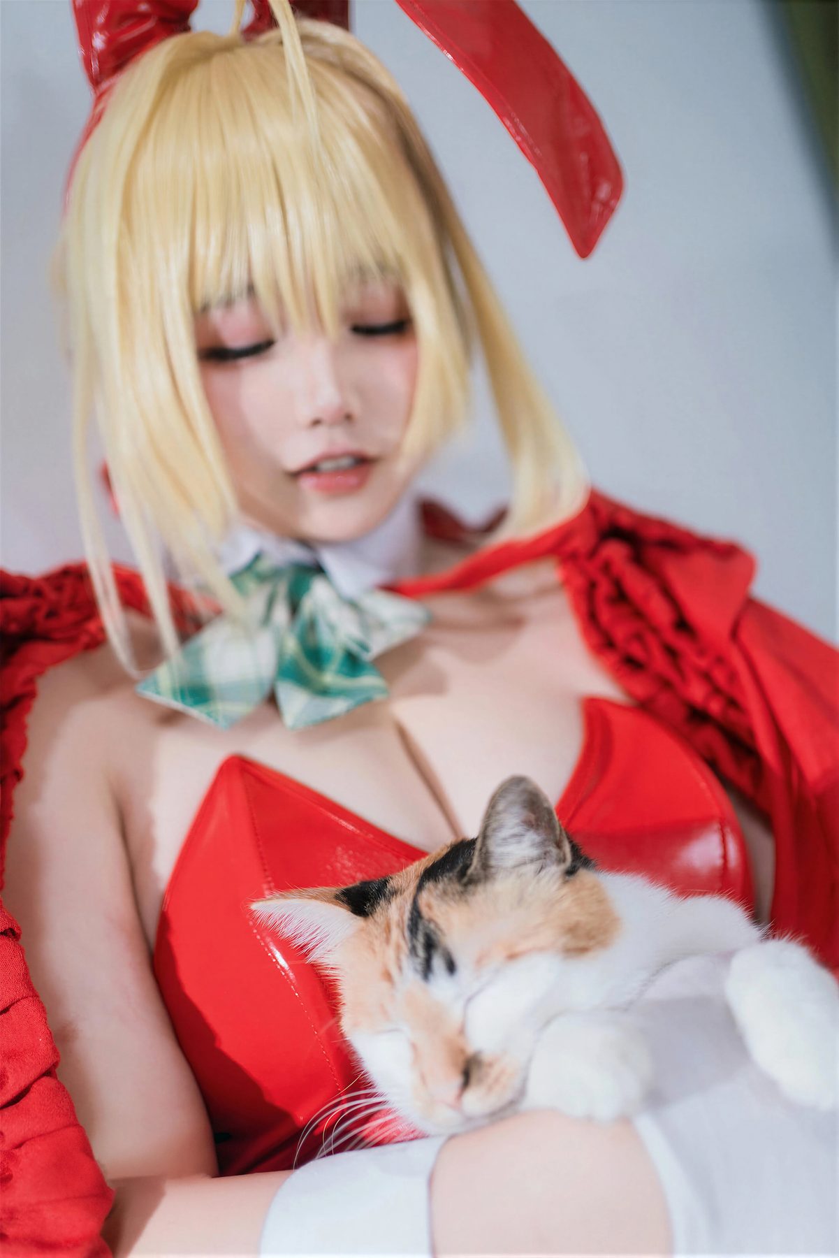 阿半今天很开心 FGO 尼禄圣诞节 COS写真