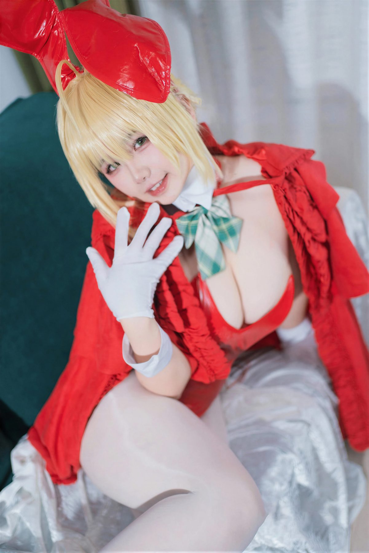阿半今天很开心 FGO 尼禄圣诞节 COS写真