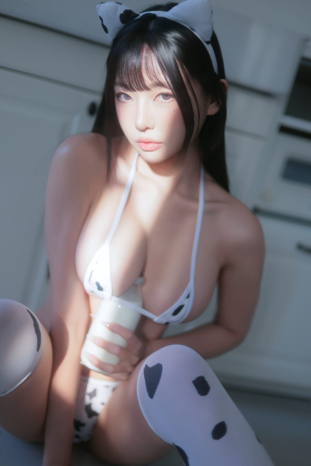 Donggeuran Milk Cow 1 COS写真