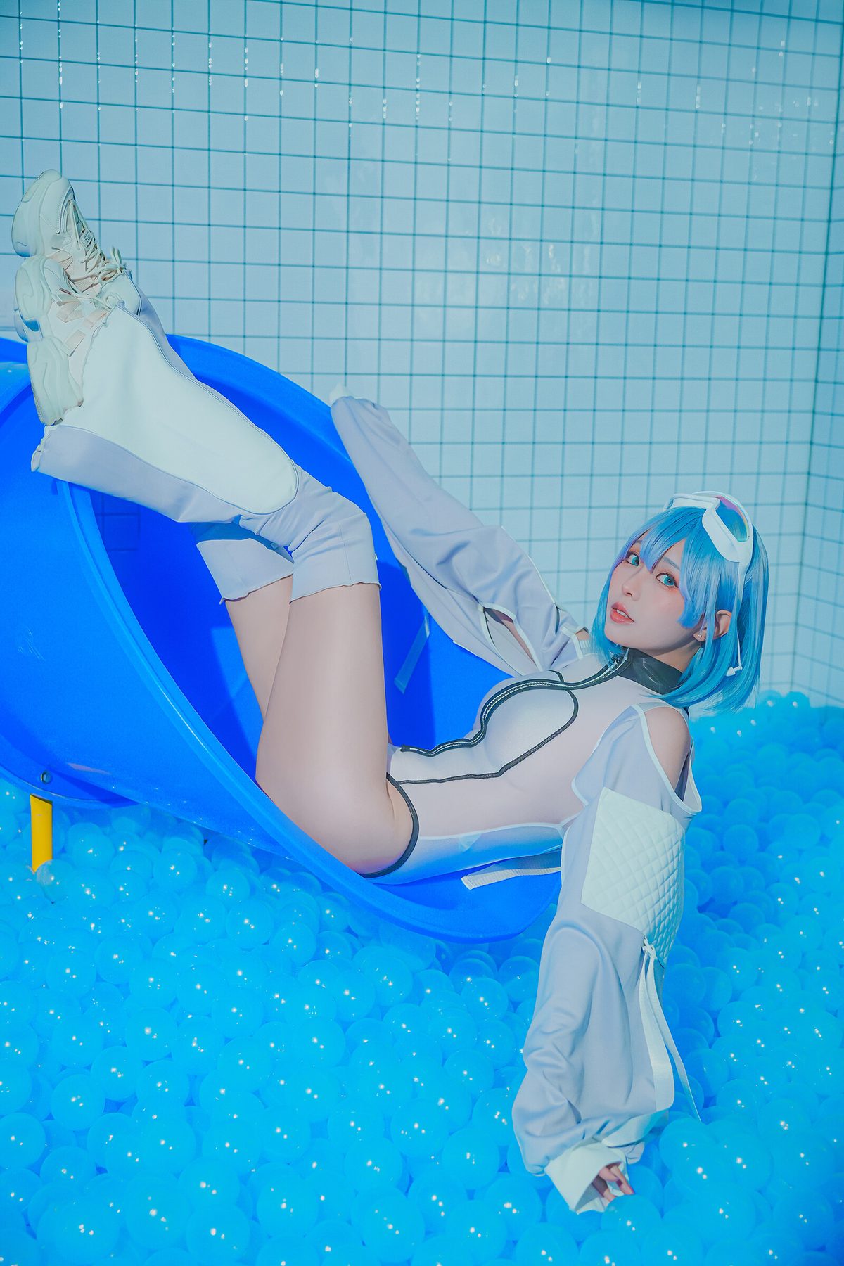 ElyEE子 2025年06月订阅 June Set B Clear Blue Drift COS写真