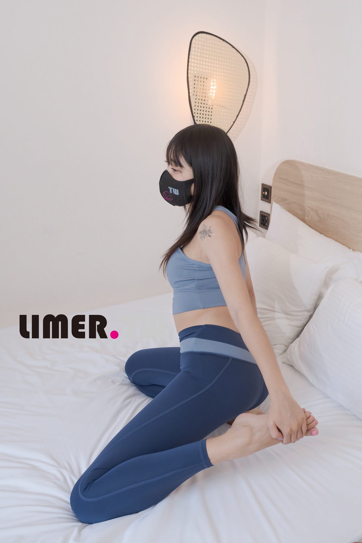 Limerence LuLu 女大生香甜腳趾 瑜伽伸展 239P1V 3 COS写真