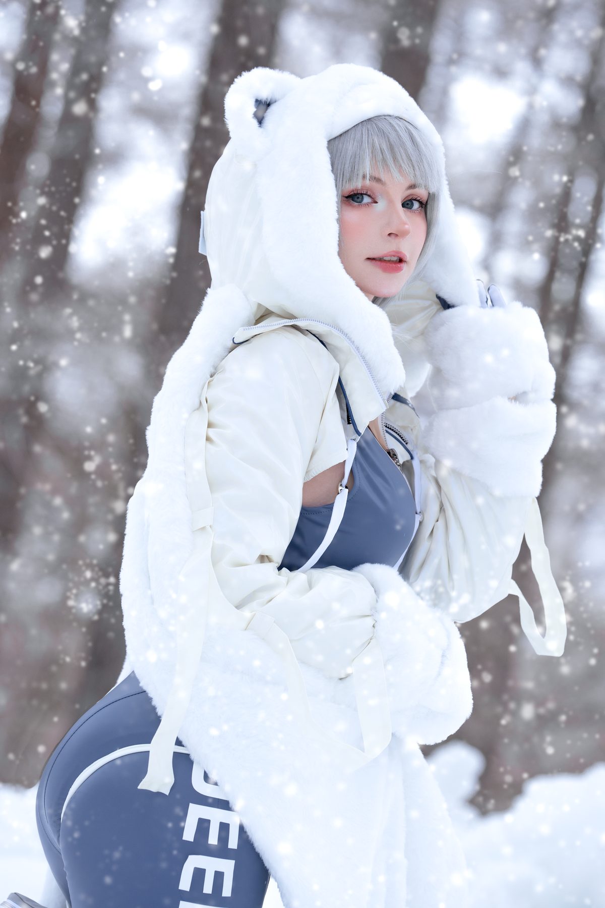 Peach milky Neve COS写真