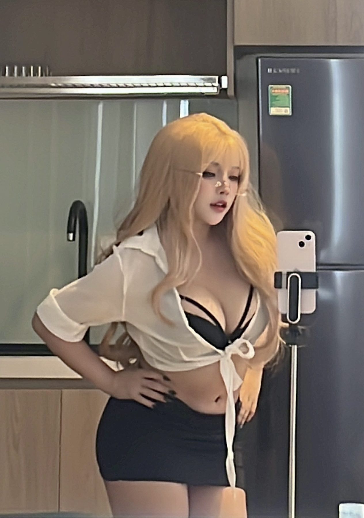 Sayo Momo cosplay写真_Blondie Office Lady合集 | Sayo Momo COS金发办公室女郎全套图包 [67P+16V-752MB]