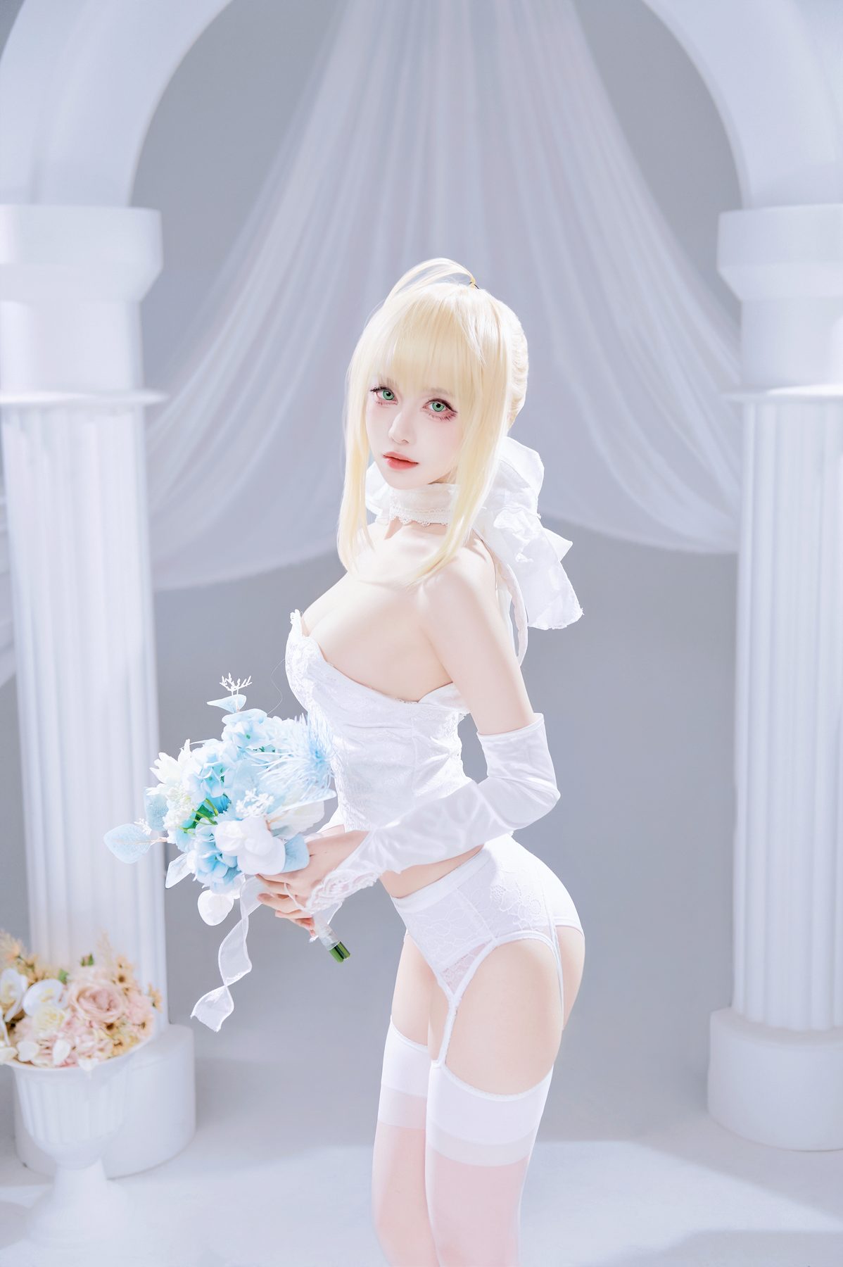 Shika小鹿鹿 FGO Saber花嫁 COS写真