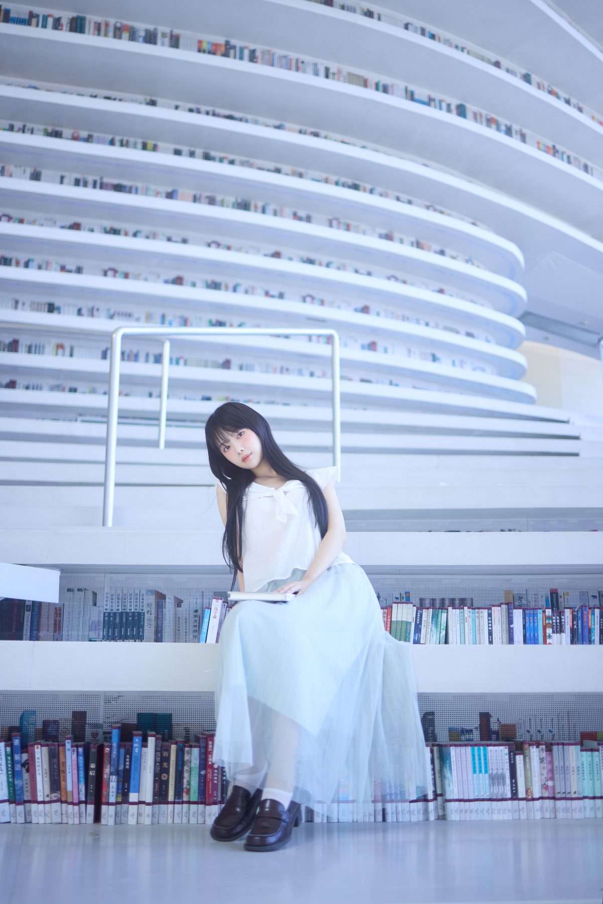 Shika小鹿鹿 图书馆 COS写真