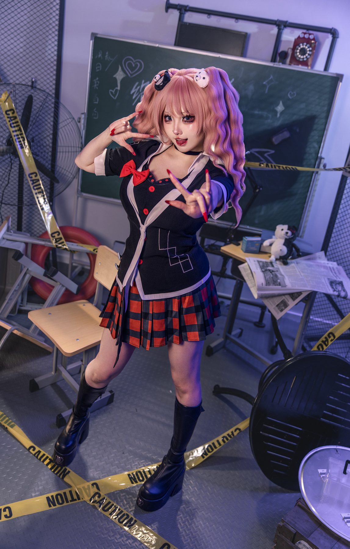soso 嗖嗖 弹丸论破 江之岛盾子 COS写真