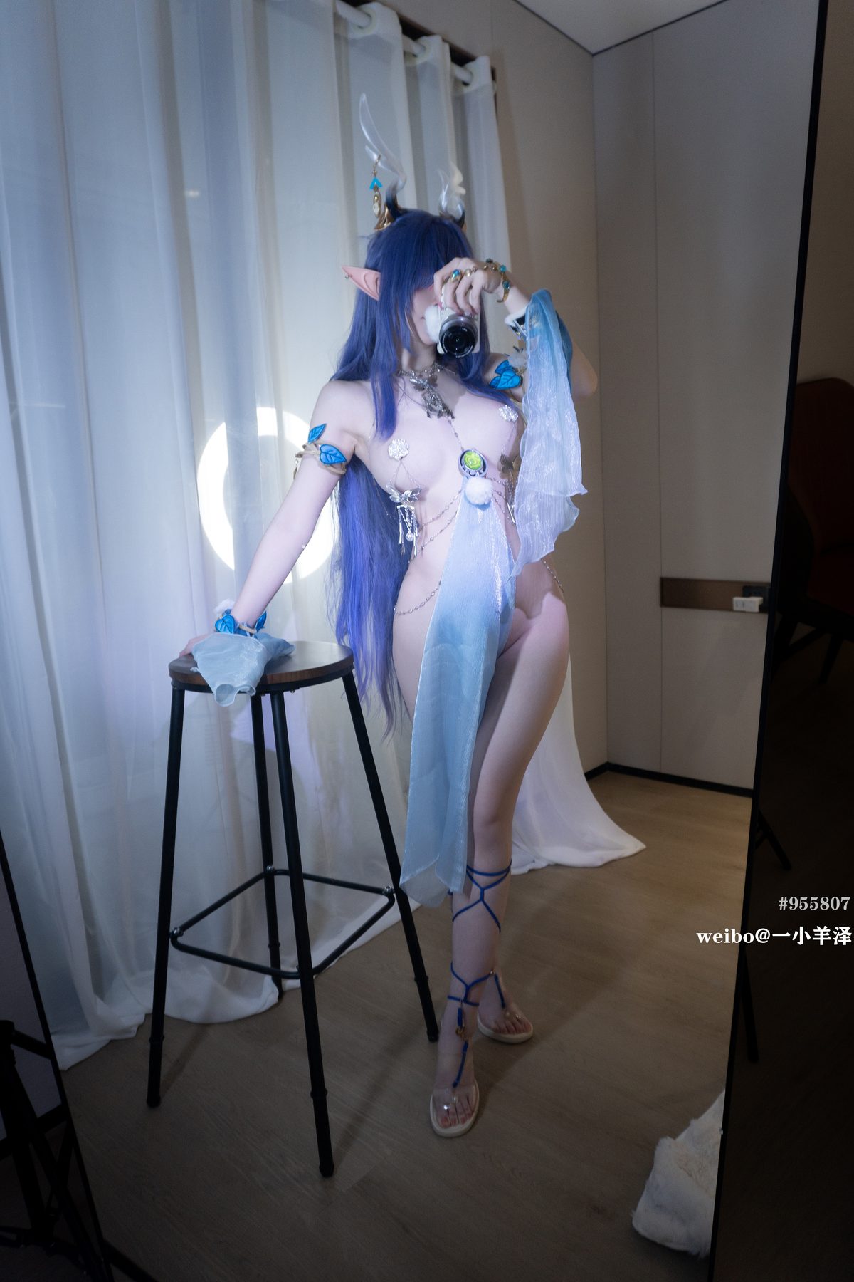 一小央泽 霜铃银鹿 菈乌玛 COS写真