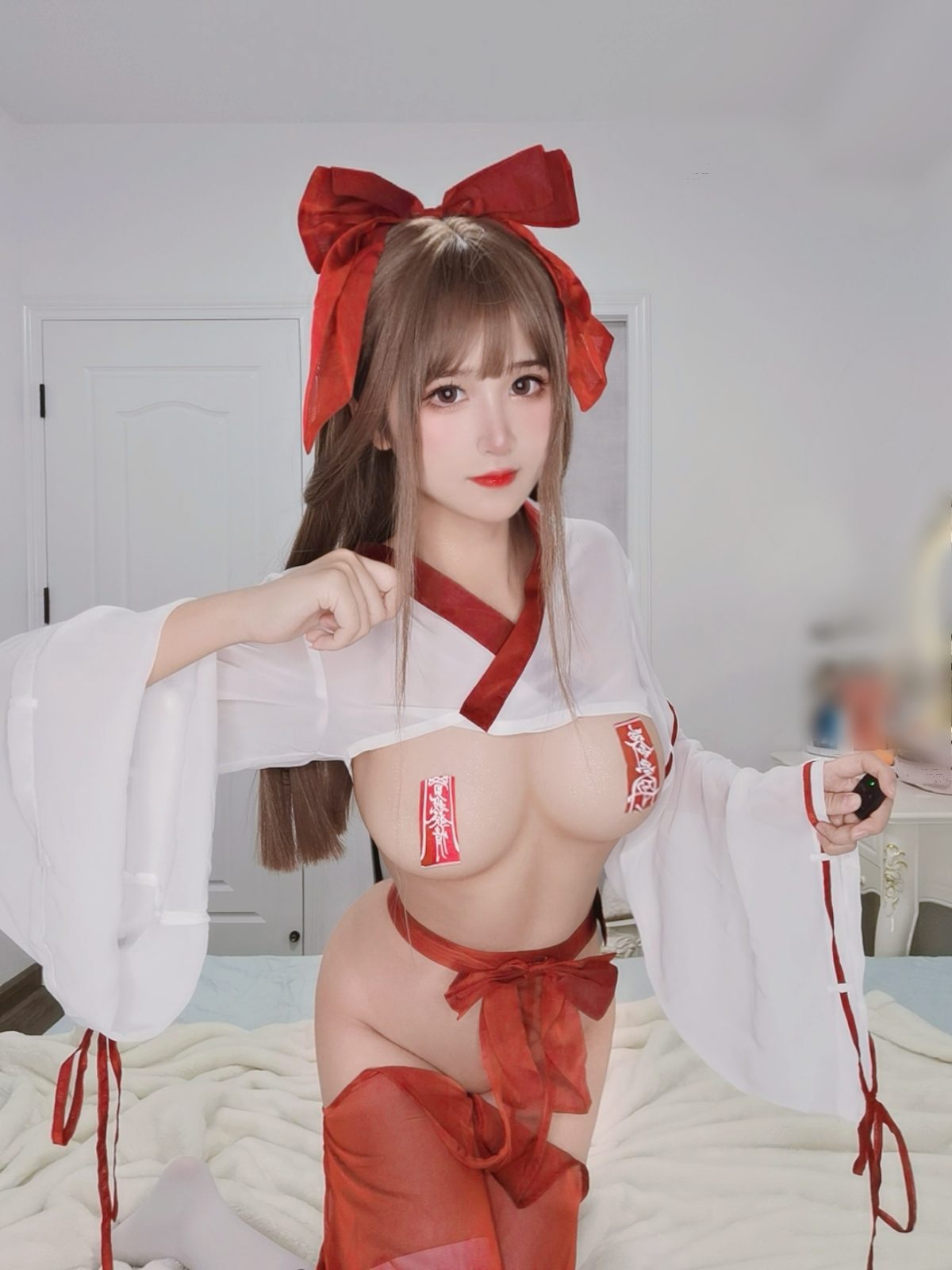 三度 69 巫女 COS写真