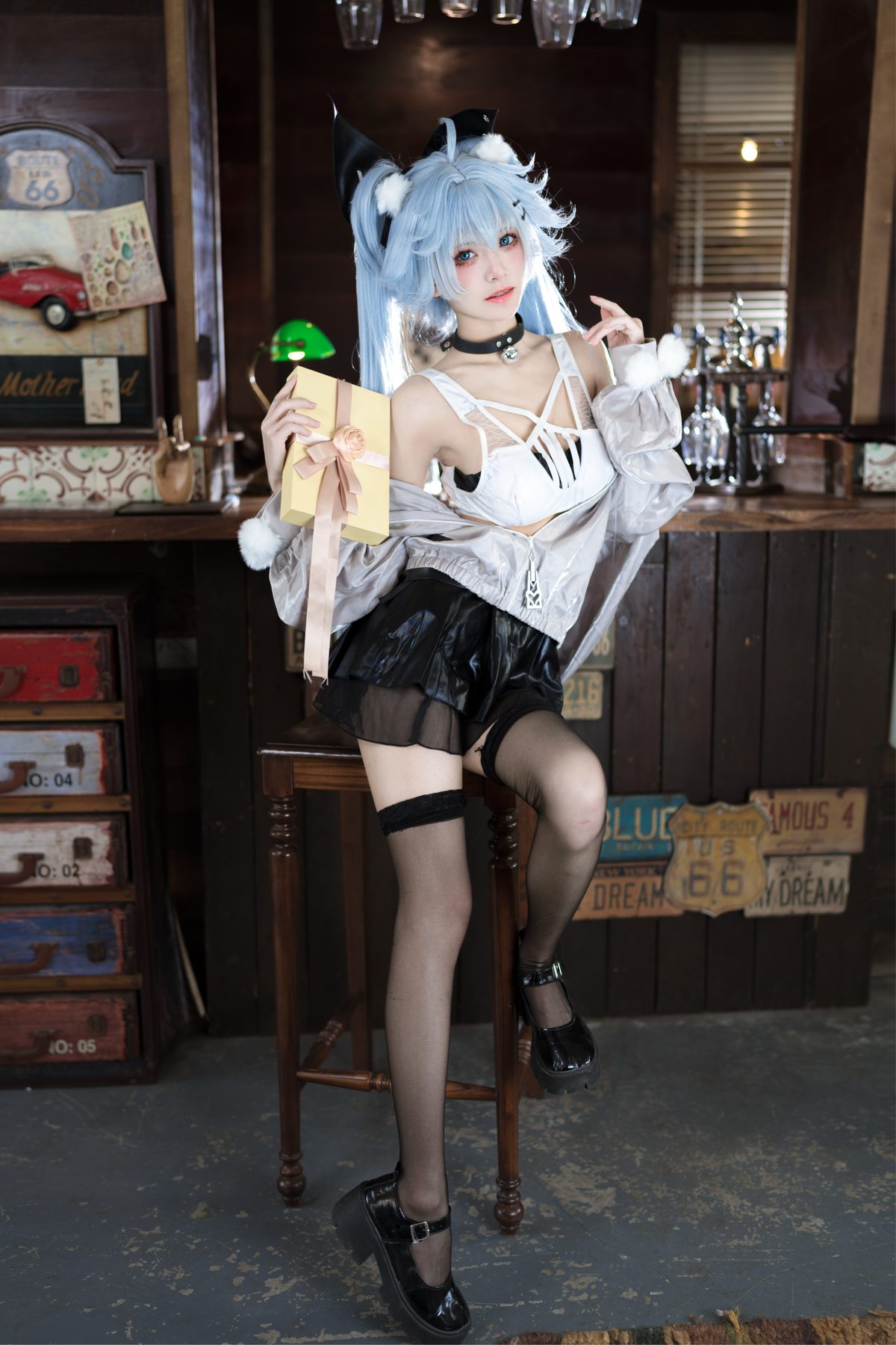 九柒喵 芙洛伦 药心 少女前线 COS写真