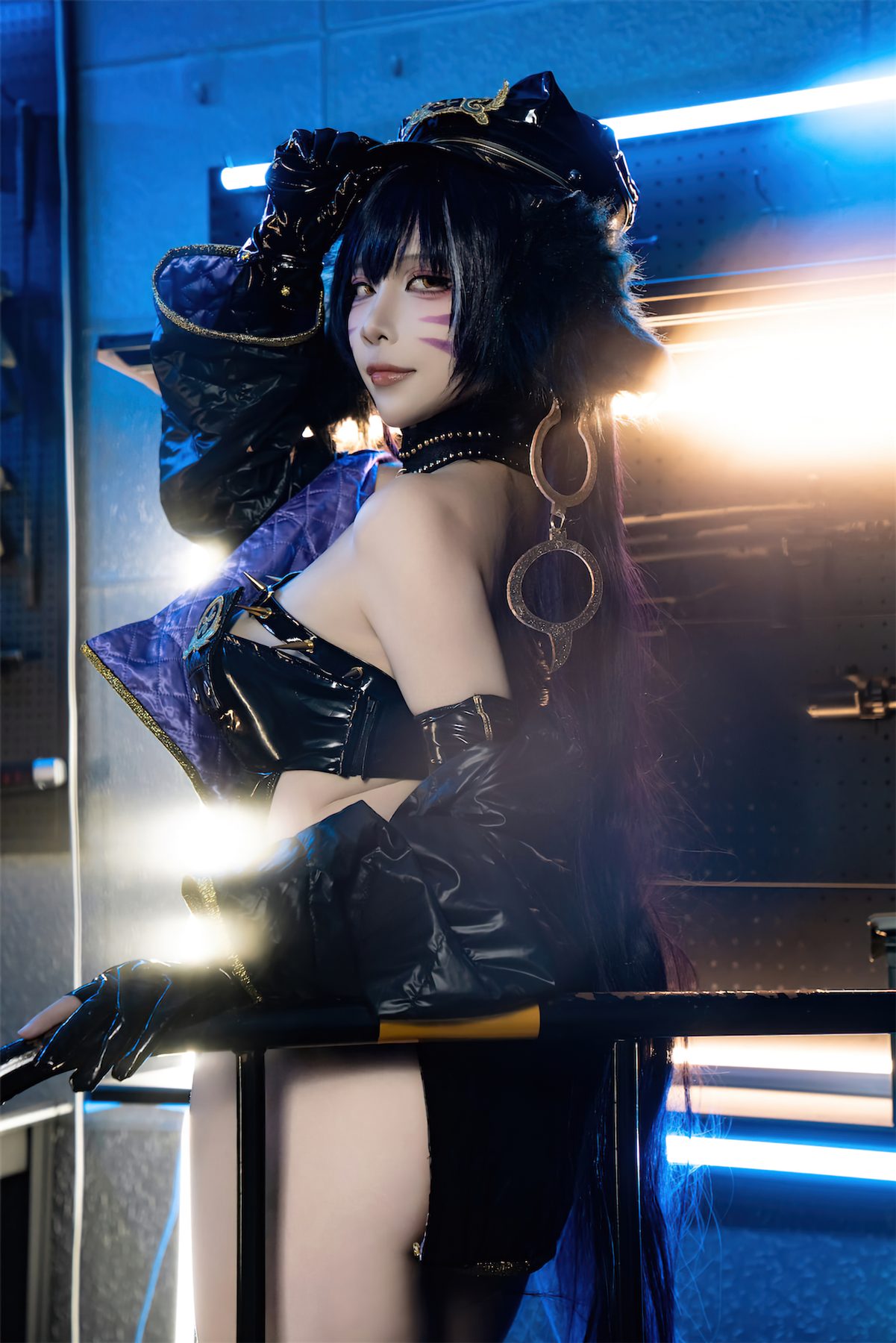 二佐Nisa 碧蓝航线 武藏 女警 COS写真
