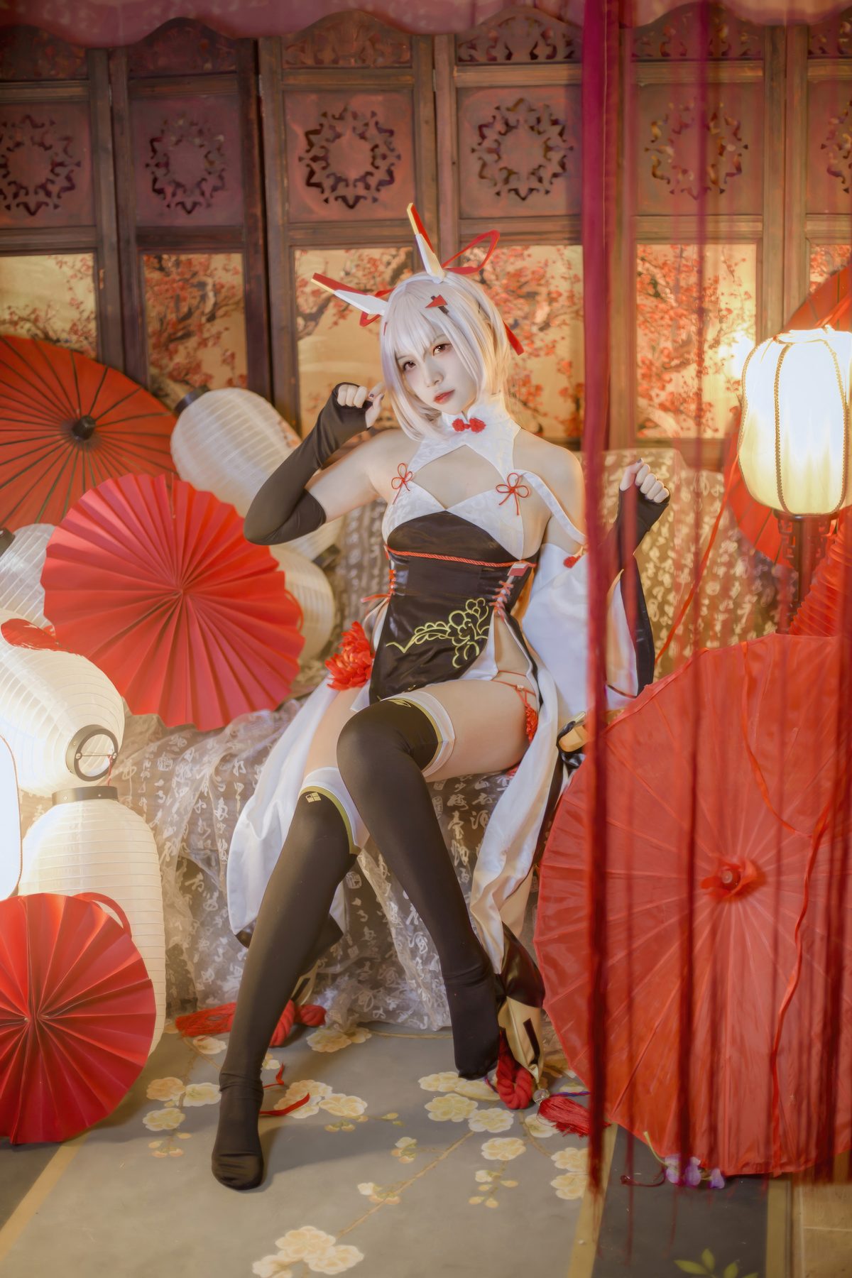二佐Nisa 碧蓝航线 绫波新春旗袍 COS写真