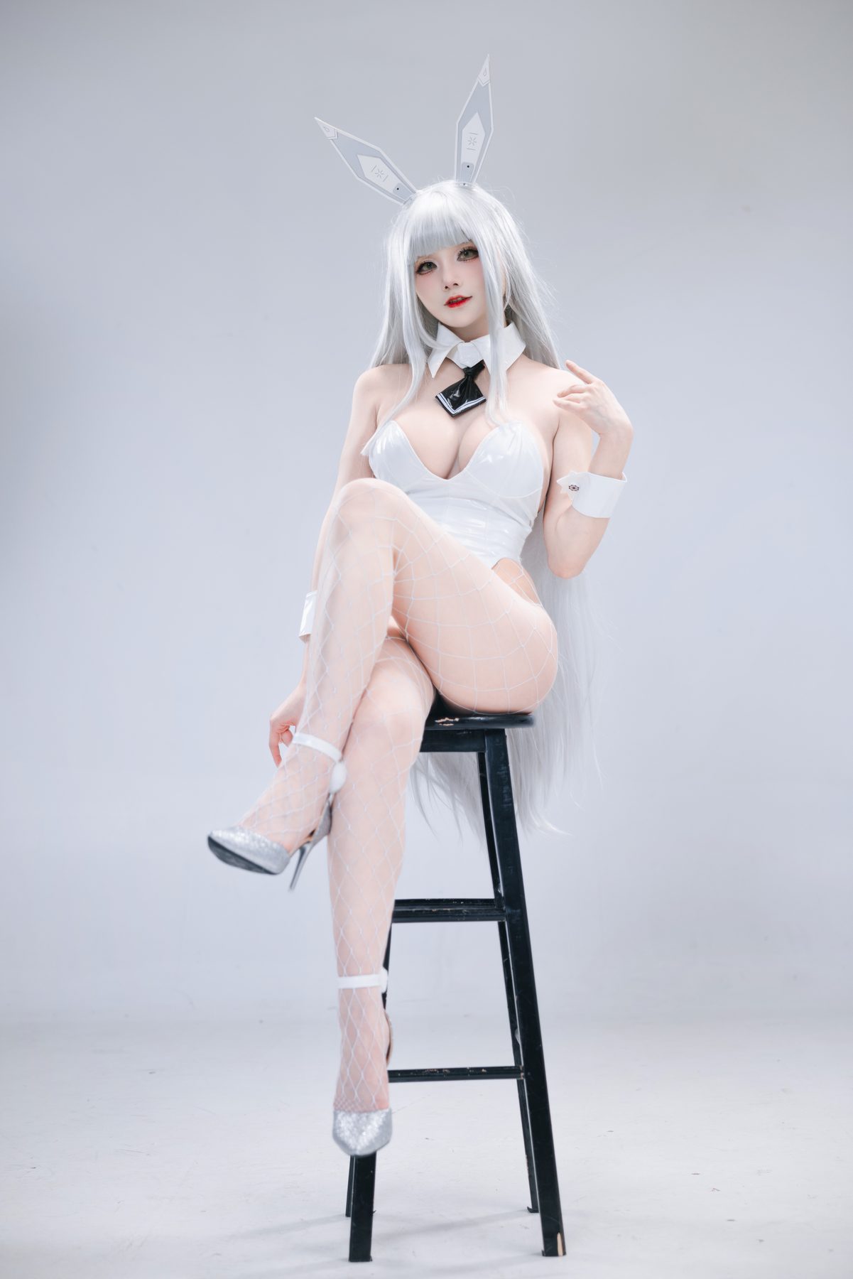 仙九Airi 白兔 COS写真
