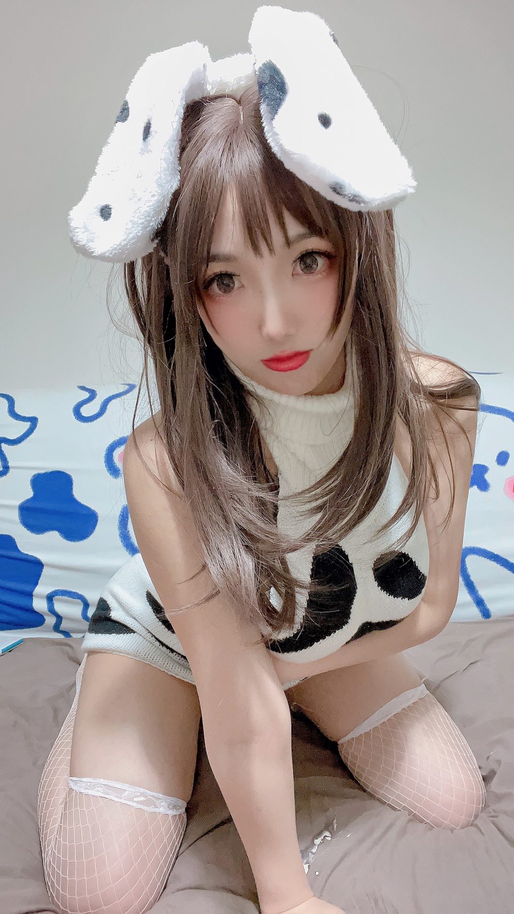 刺青Poi 毛衣 COS写真