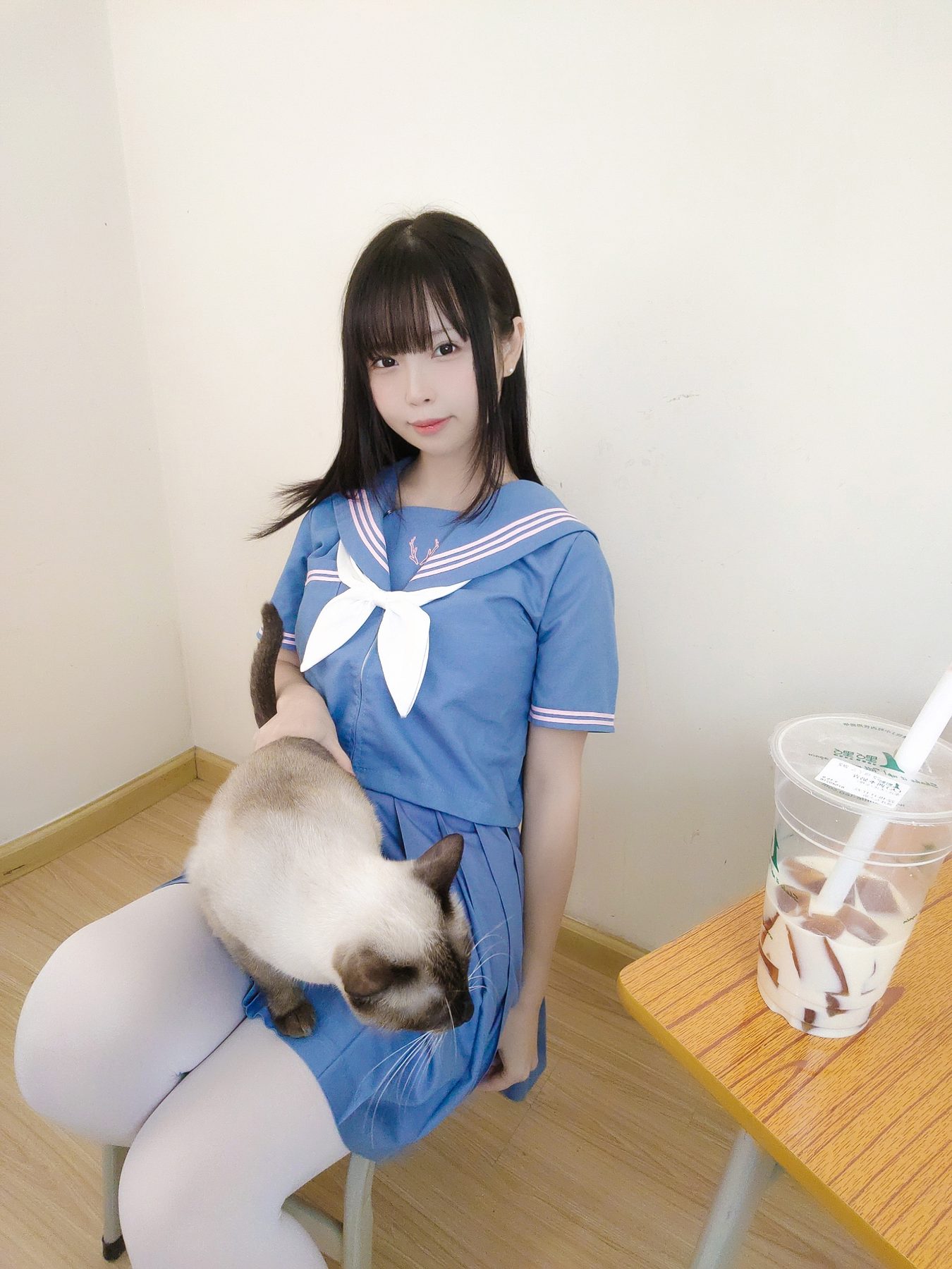 十万珍吱伏特 撸猫日记 COS写真