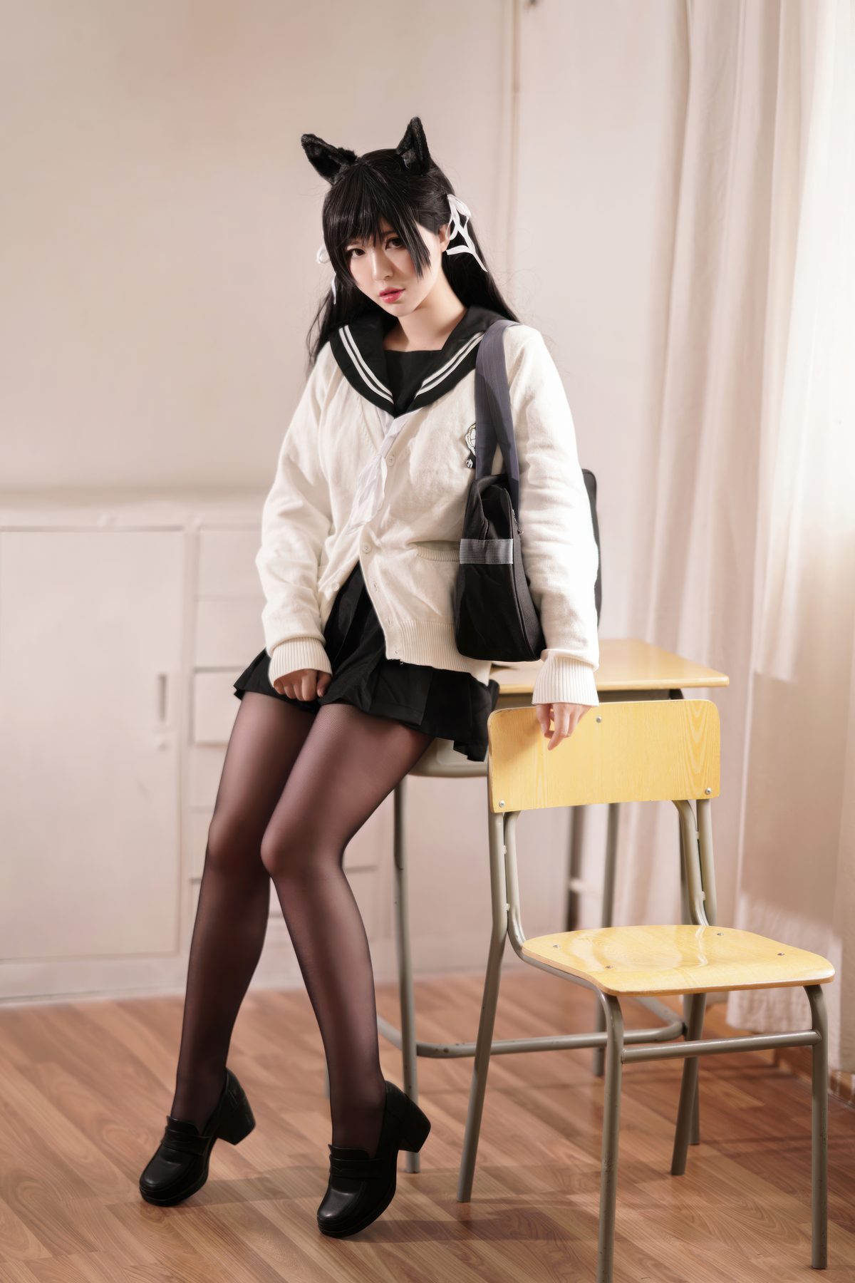 半半子 碧蓝航线 爱宕校服 COS写真