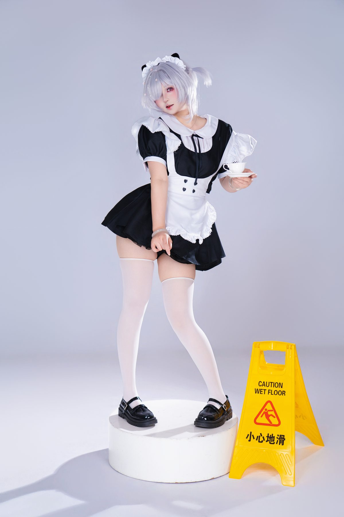 喵喵的喵吖 女仆 COS写真